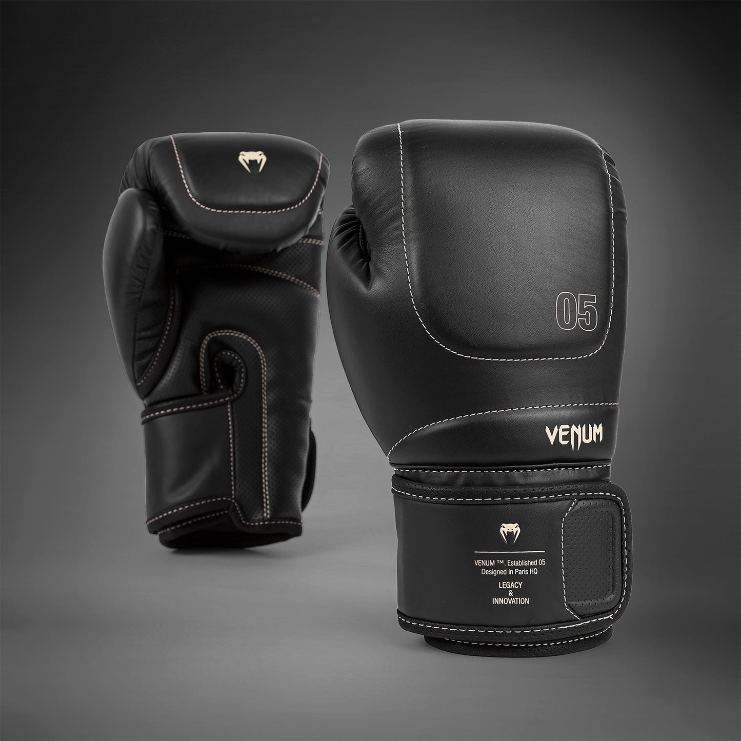 Venum Impact Evo ボクシンググローブ - ブラック