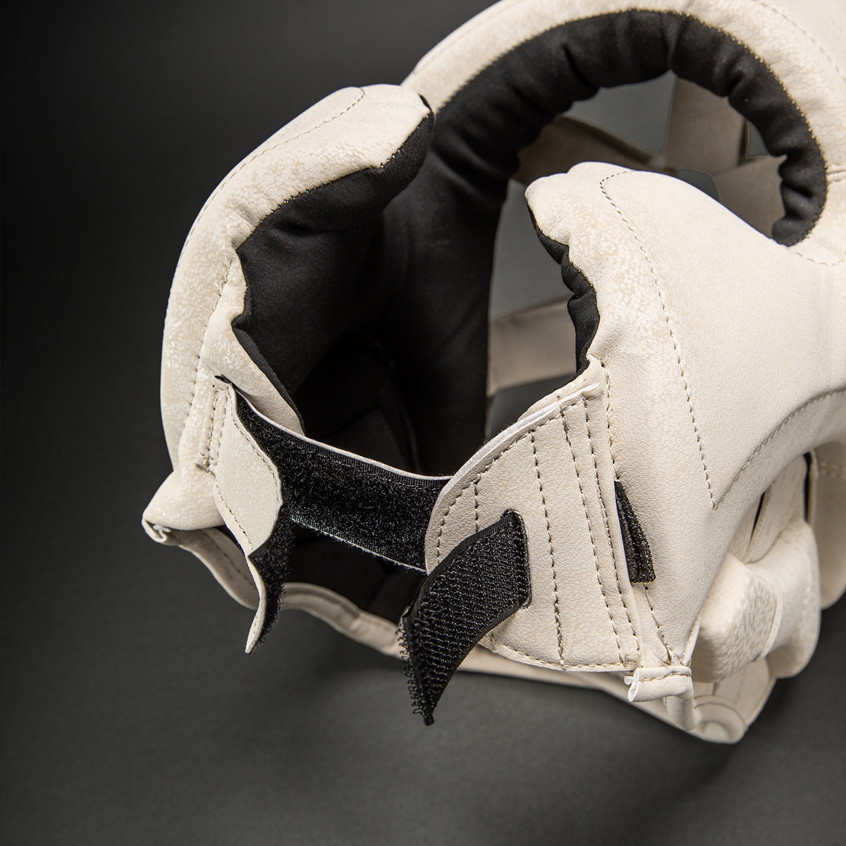 Venum Stone 2.0 ヘッドギア – サンド