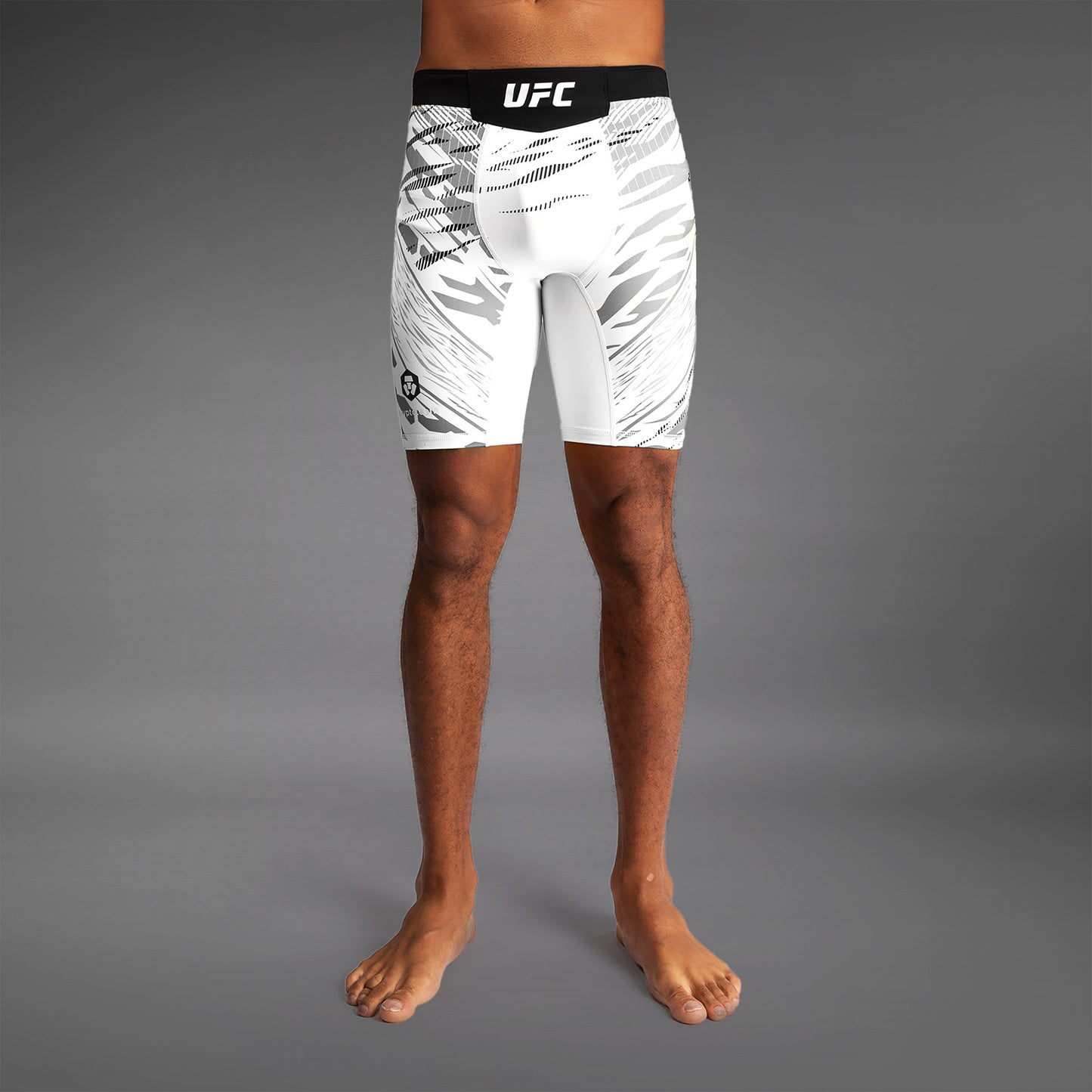 UFC Fusion by Venum Authentic Fight Night ヴァレトゥードショーツ（男性用） - ホワイト