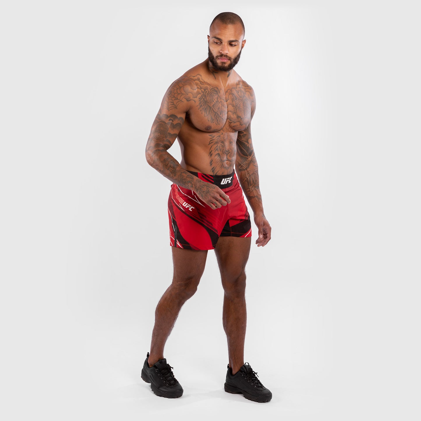 Venum UFC Authentic Fight Night メンズショーツ – レッド