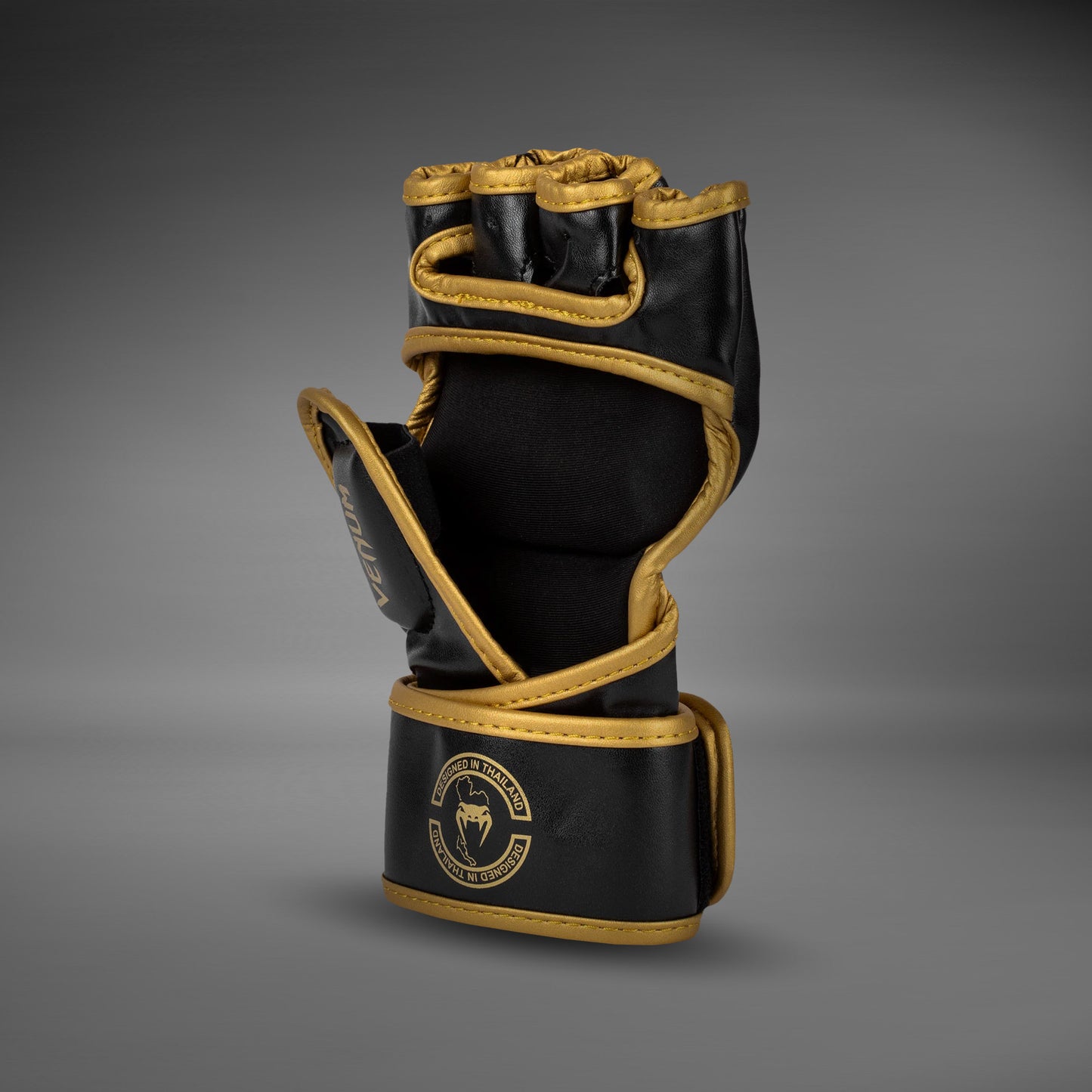 Venum Challenger 2.0 综合格斗手套 - 黑色/金色