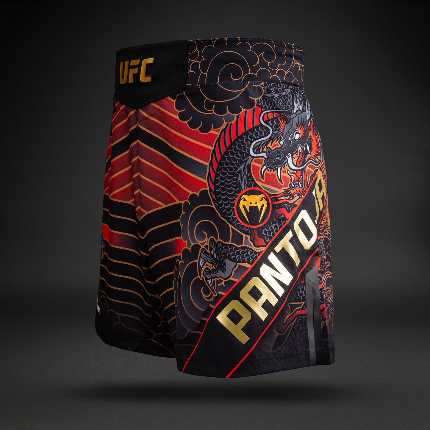 UFC Unrivaled by Venum メンズ Alexandre Pantoja ショートフィットファイトショーツ - レッド