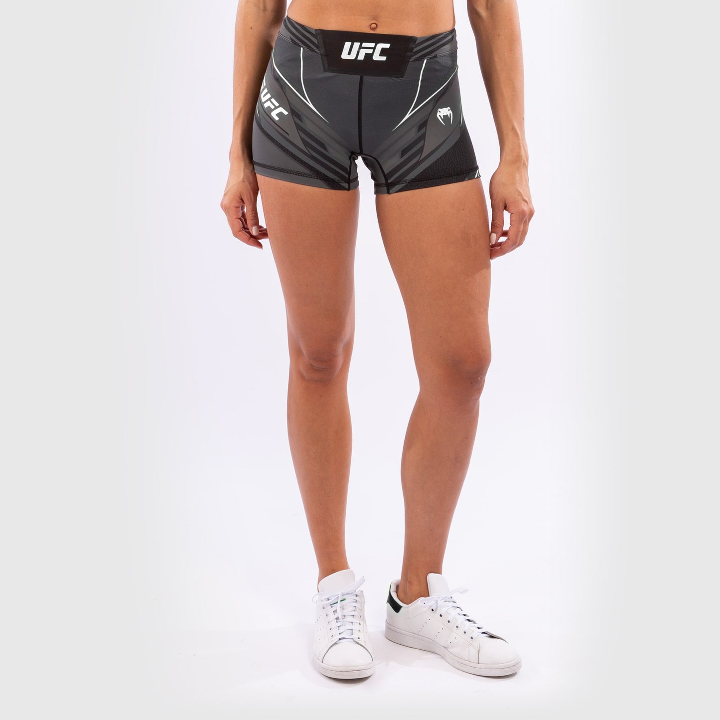 UFC VENUM本物のファイトナイトウィメンズバーリトゥーショート-ショートフィット - 黒