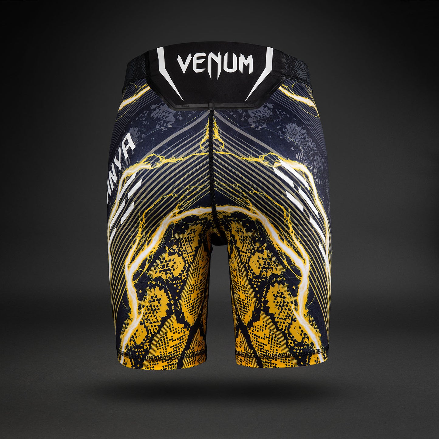 UFC Unrivaled by Venum Israel Adesanya 男性 ヴァレトゥード ショート - ブラック