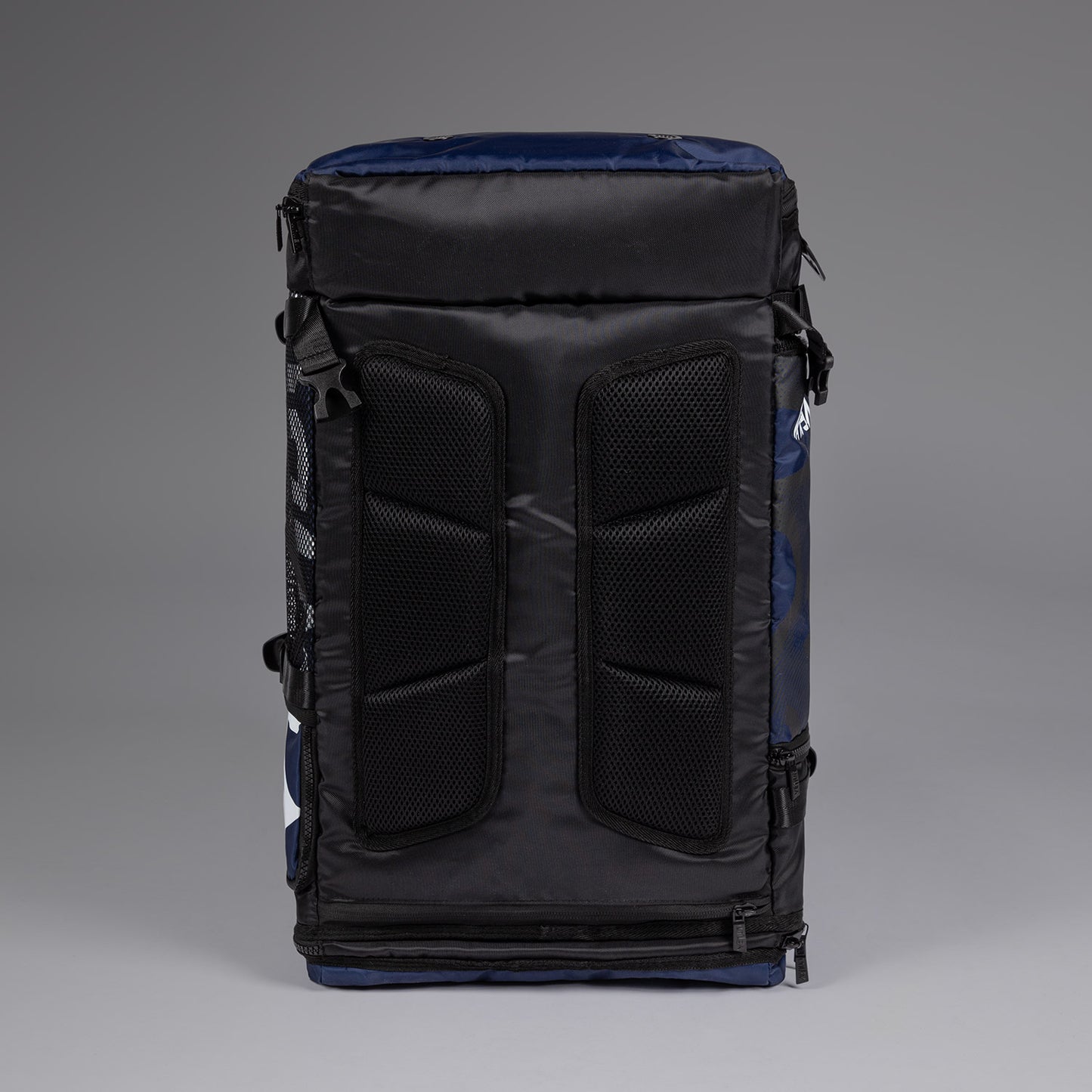 Venum Trainer ハイブリッドスポーツバッグ - ミッドナイトブルー