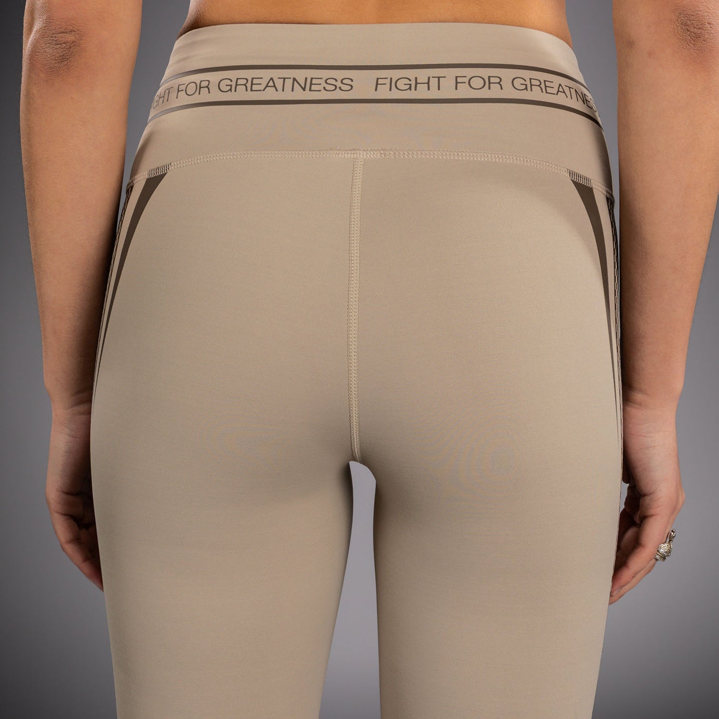 Venum UFC Unity by Venum Authentic Fight Week ウィメンズ テクニカル コンプレッションタイツ - サンド