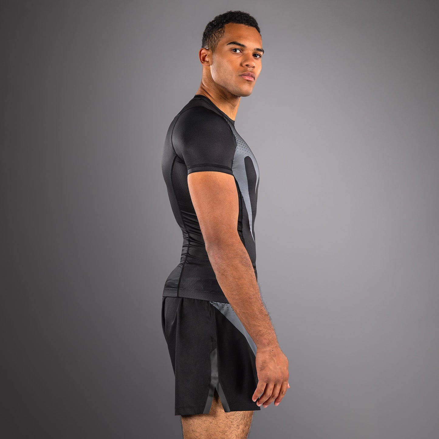 Venum No Gi ラッシュガード - ブラック/シルバーグレー