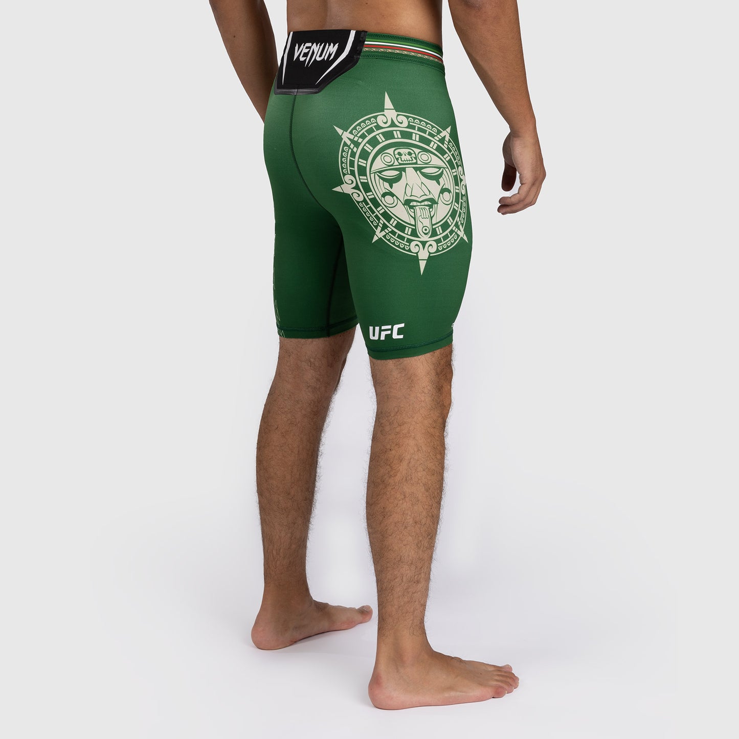Noche UFC by Venum Authentic Fight Night メンズ ヴァーリトゥード ショートパンツ - グリーン
