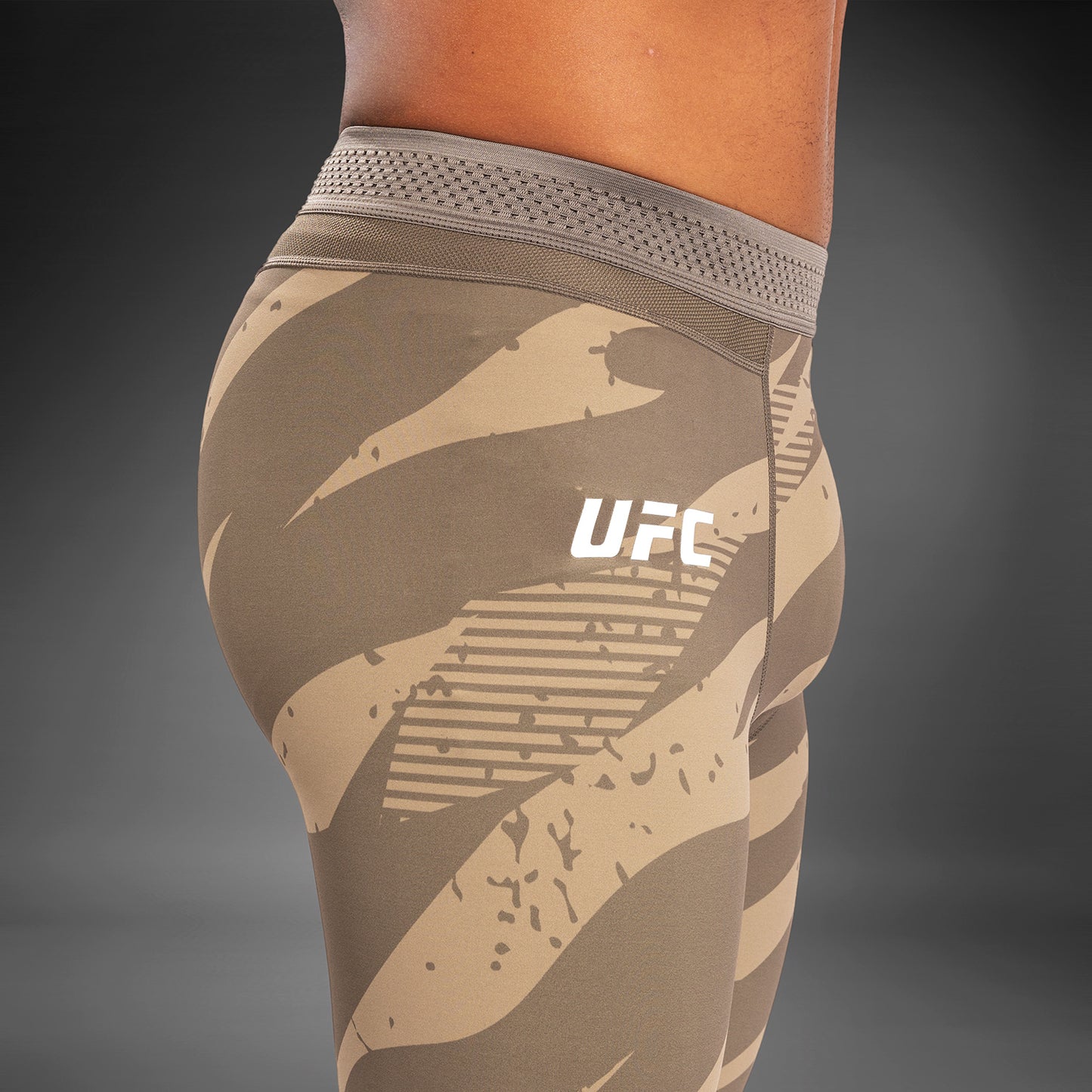 UFC Adrenaline By Venum Fight Week Performance メンズ・タイト - Desert Camo