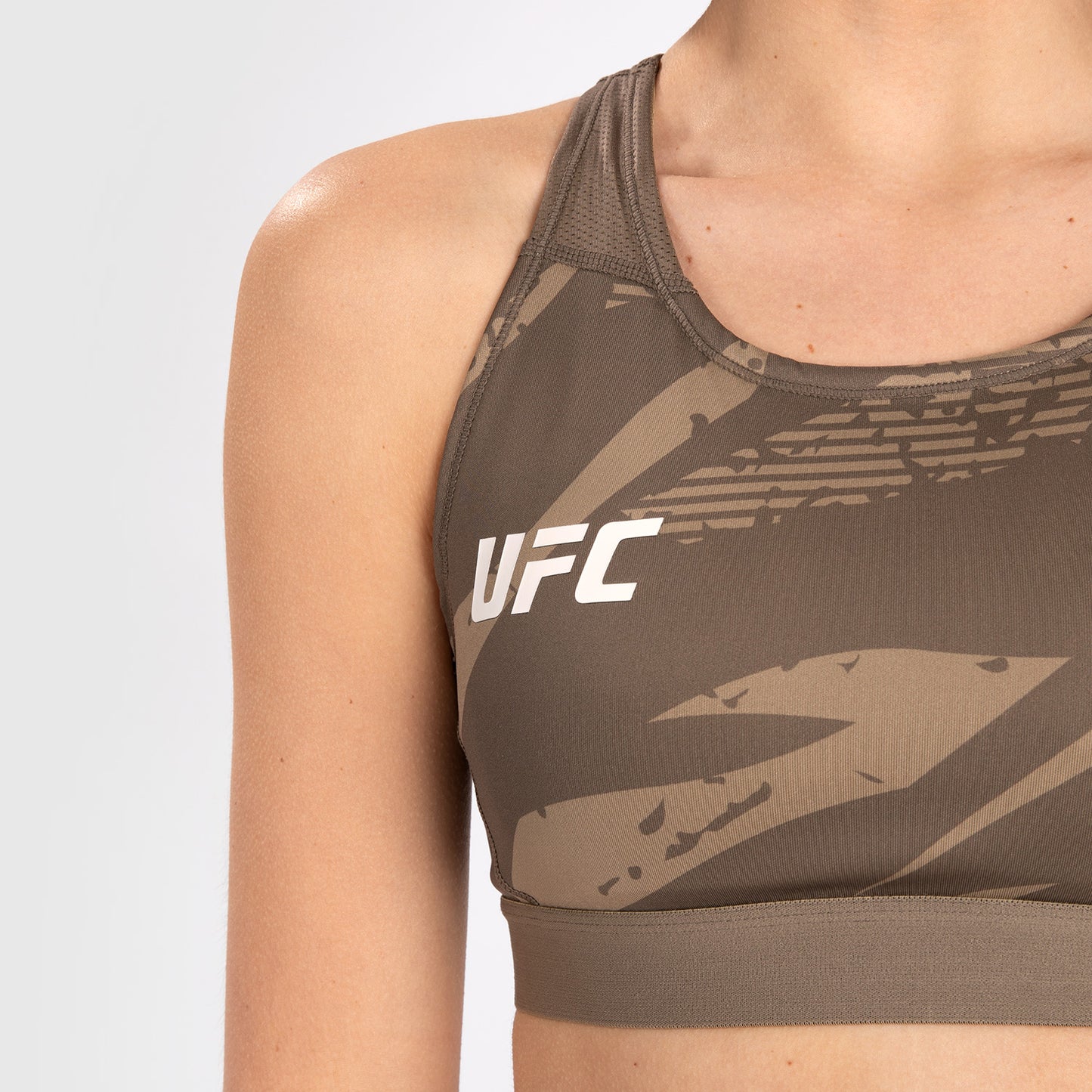 UFC Adrenaline by Venum Fight Week レディース スポーツブラ – デザートカモ