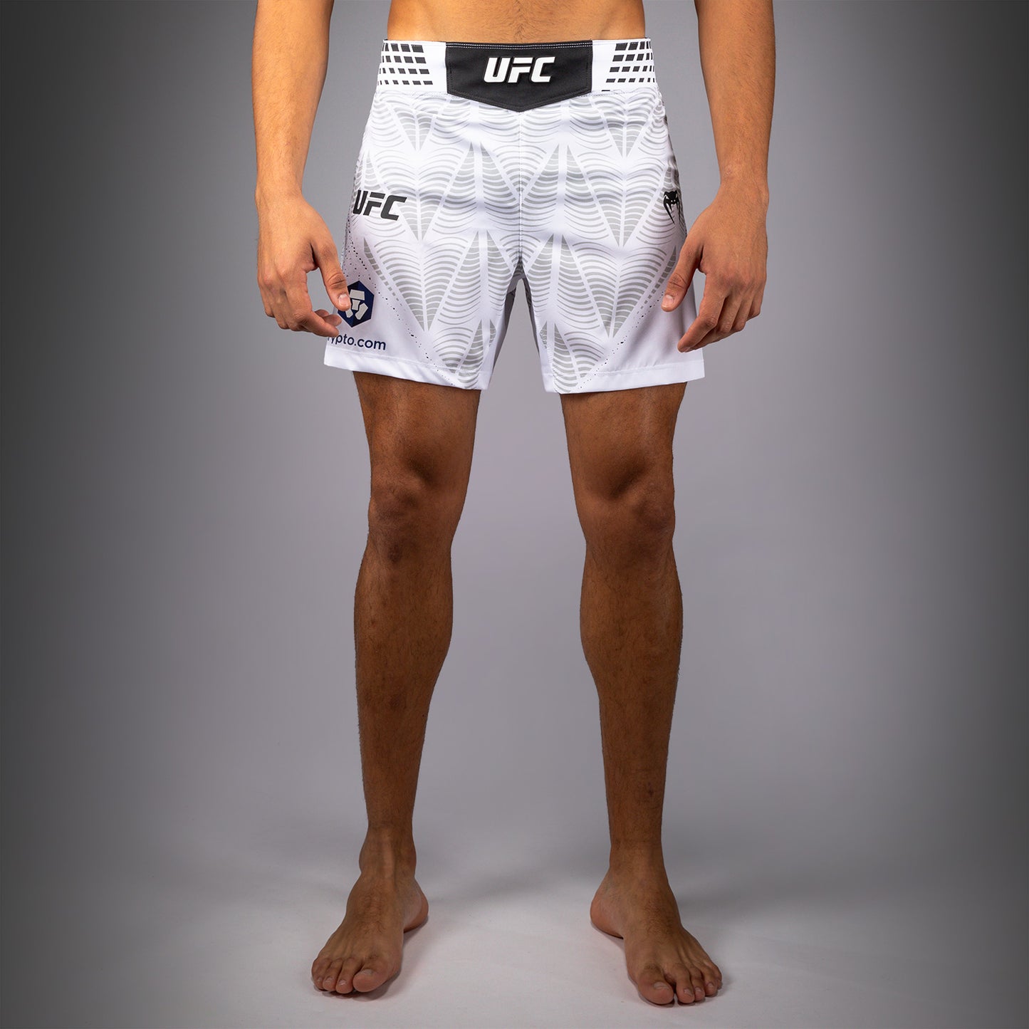 UFC Zenith by Venum Authentic Fight Night ショートフィットファイトショーツ メンズ - ホワイト