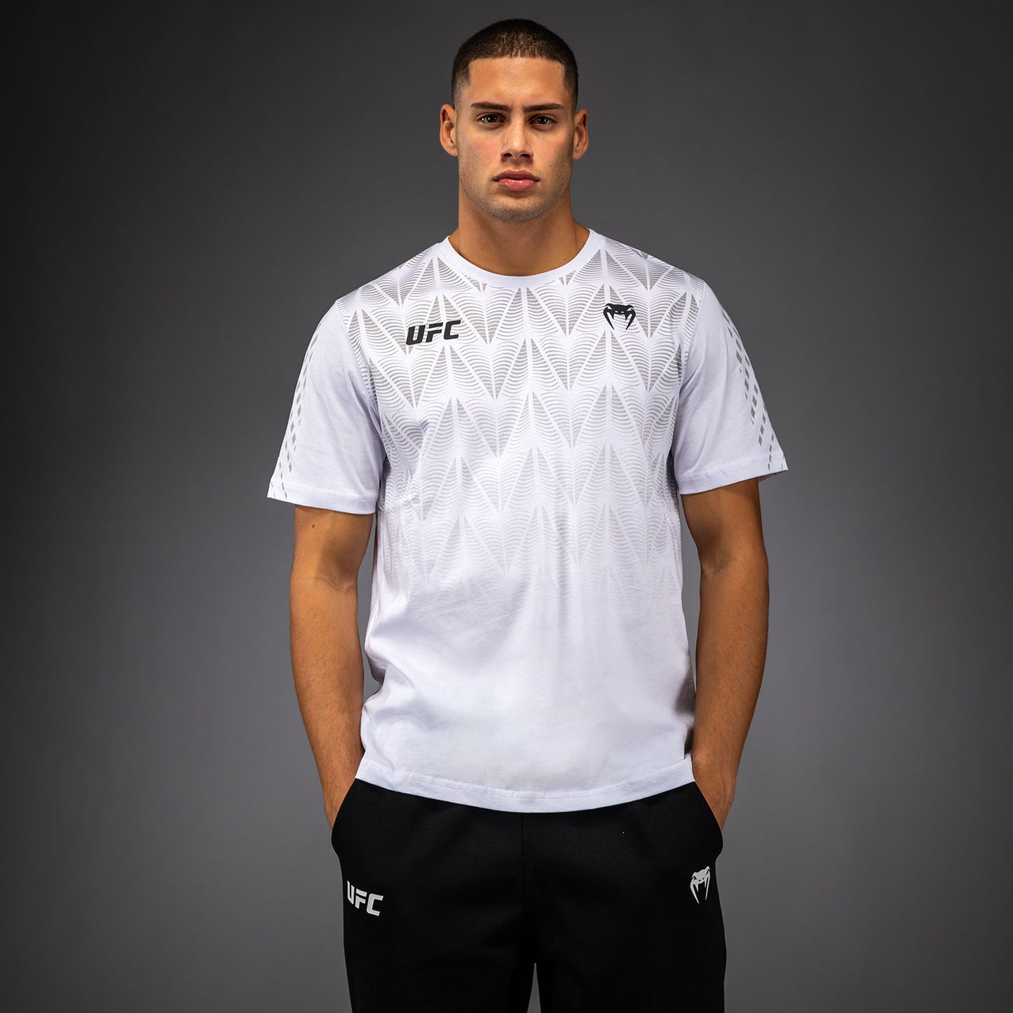 UFC Zenith by Venum Replica Tシャツ メンズ - ホワイト