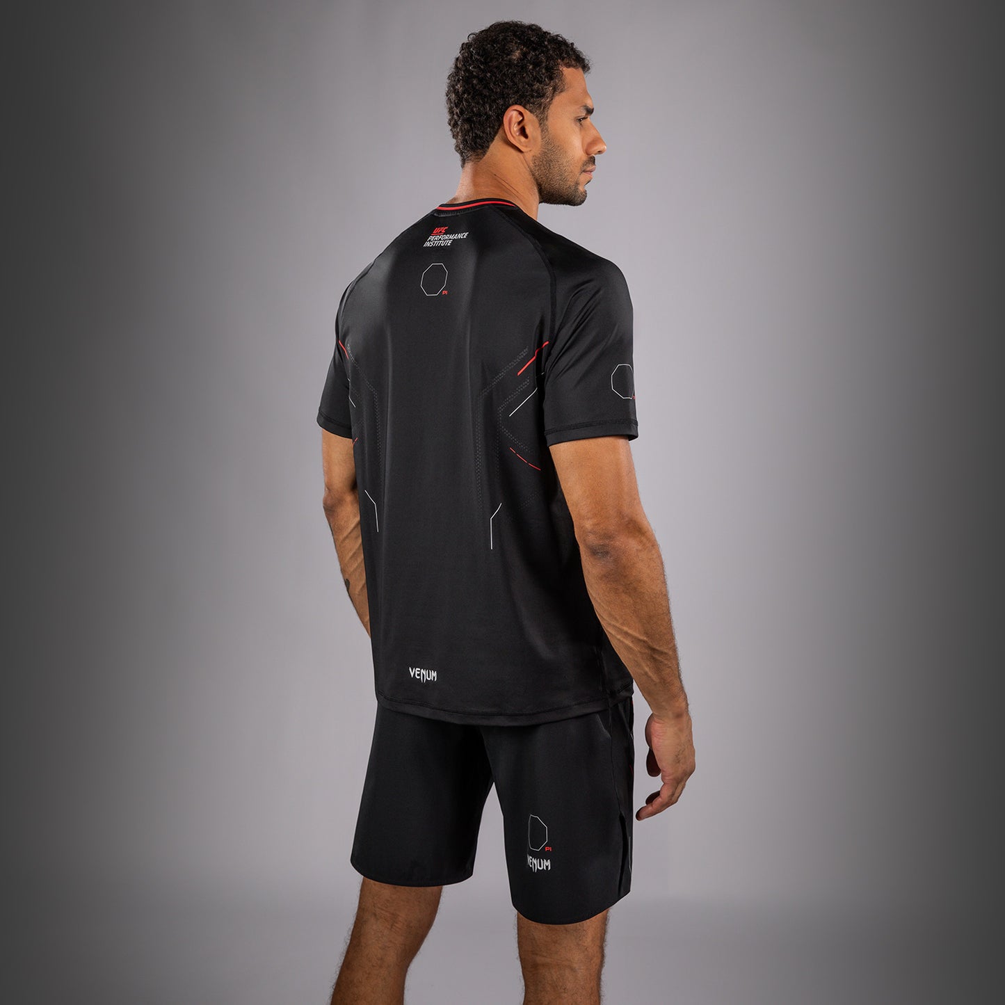 Venum UFC PI 3.0 ドライテックTシャツ – ブラック