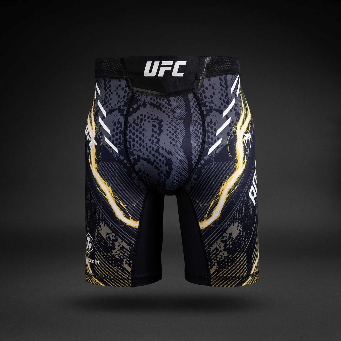 UFC Unrivaled by Venum Israel Adesanya 男性 ヴァレトゥード ショート - ブラック