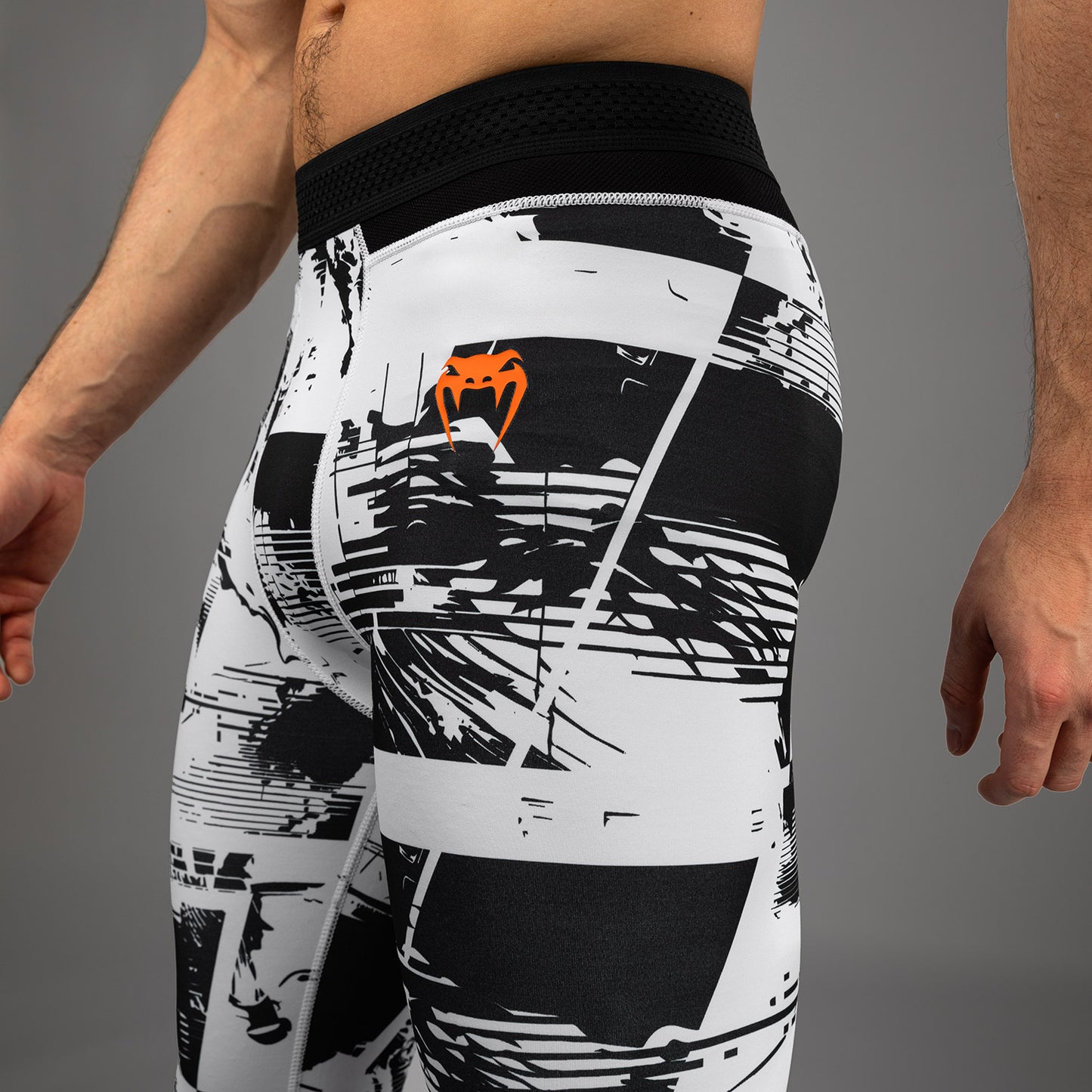 UFC Zenith by Venum Authentic Fight Week パフォーマンスタイツ メンズ - ホワイト