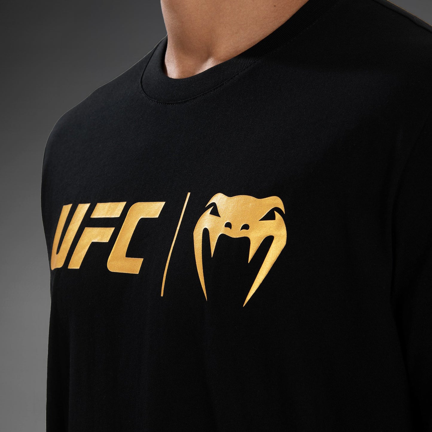 UFC Venum Classic Tシャツ - ブラック/ゴールド