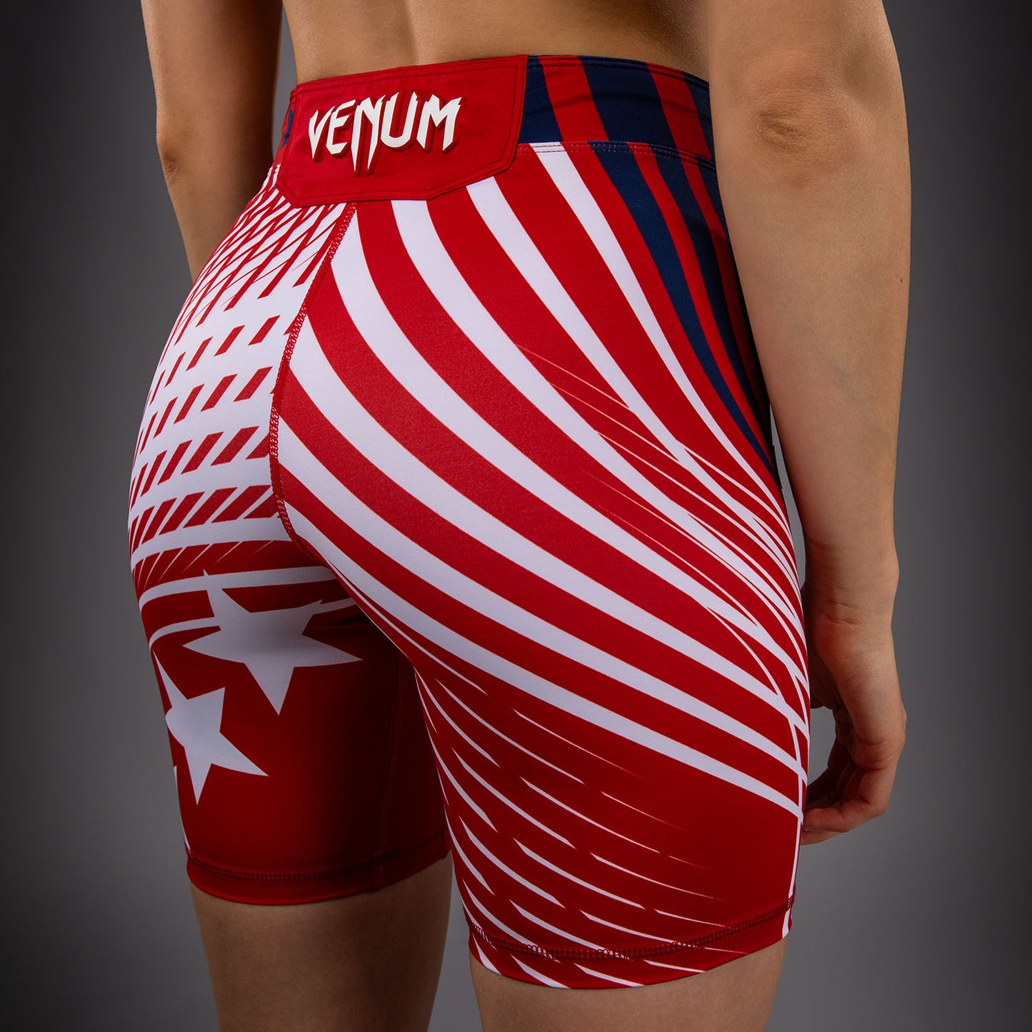UFC Freedom 250 by Venum レディース Custom Authentic ヴァーリトゥード ショーツ ロングフィット - レッド