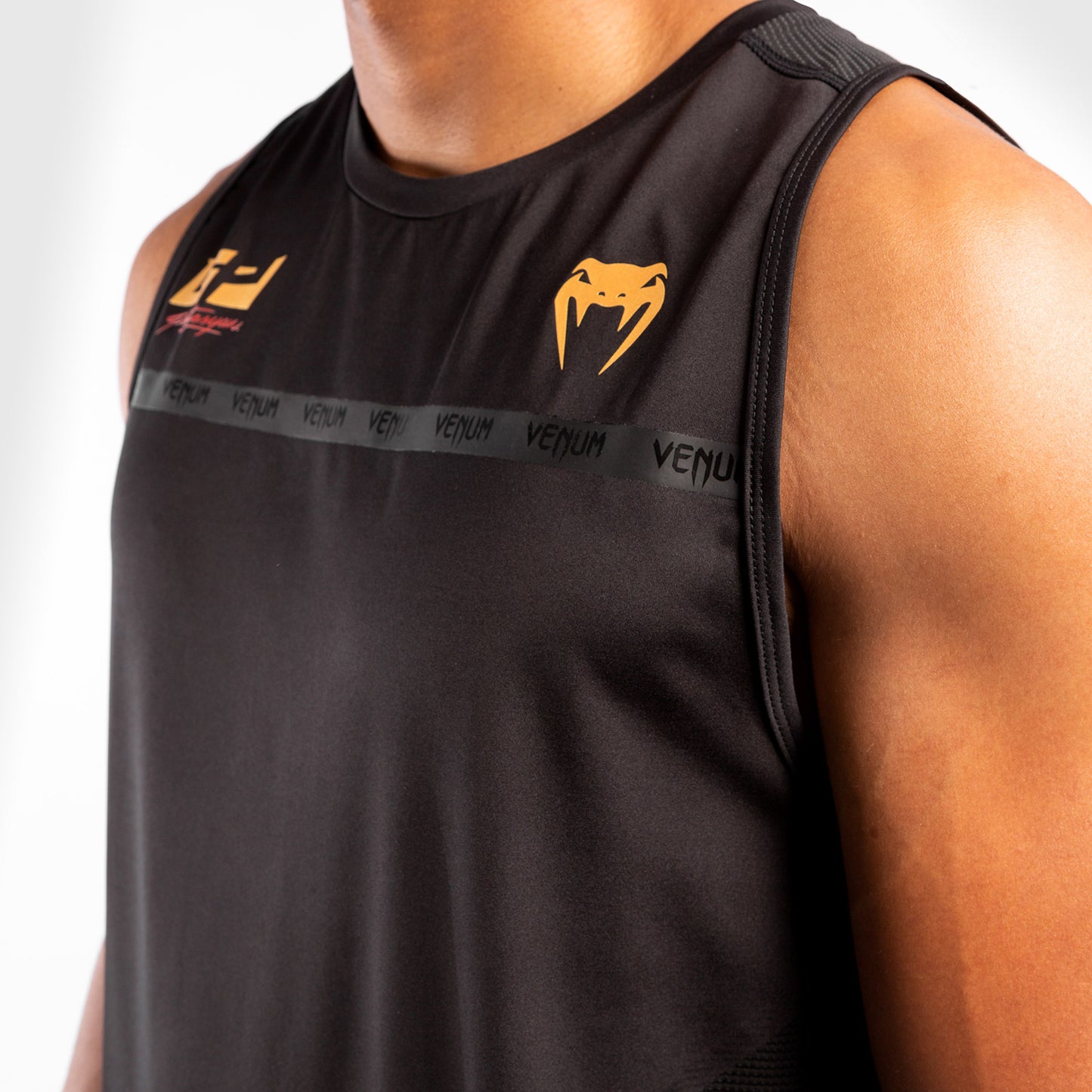 Venum Petrosyan 2.0 ドライテック タンクトップ – ブラック/ゴールド