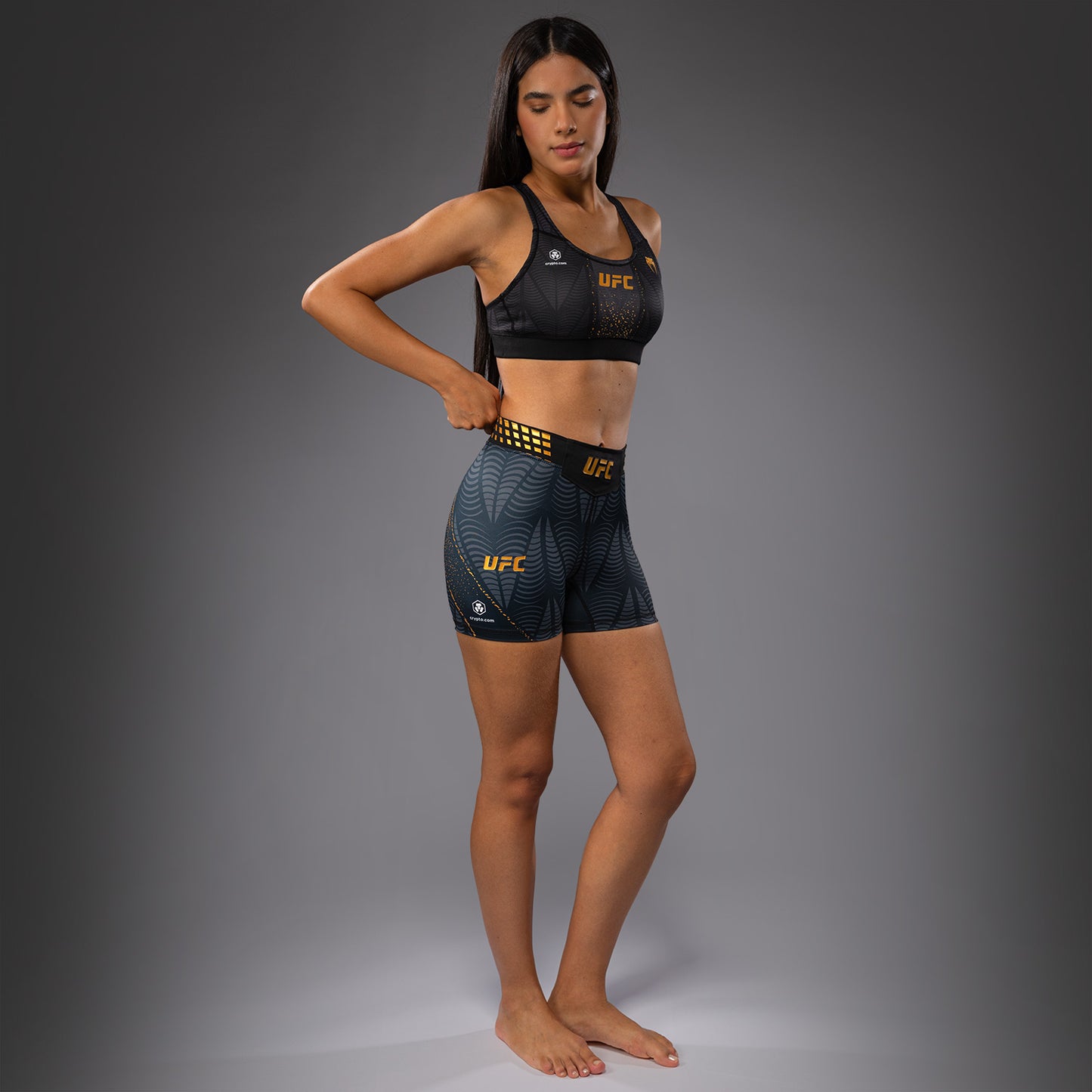 UFC Zenith by Venum Authentic Fight Night ショートフィットヴァレトゥードショーツ レディース - チャンピオン