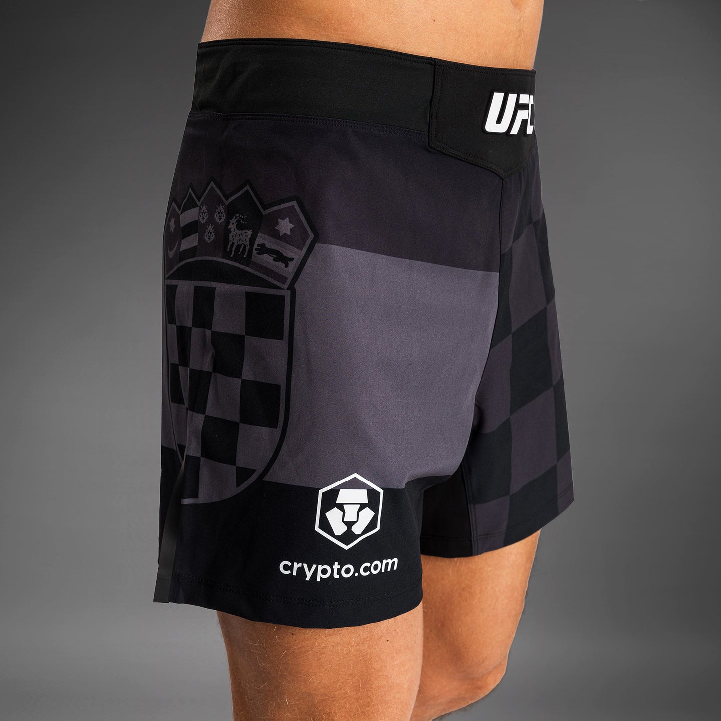 UFC Unrivaled by Venum Stipe Miocic 男性 ショートフィットファイトショーツ - ブラック