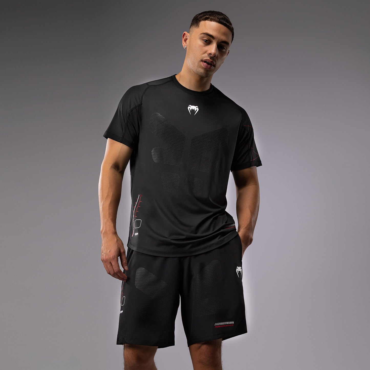 Venum Tactical XT メンズ・ドライ・テックTシャツ - ブラック／ファイヤーレッド