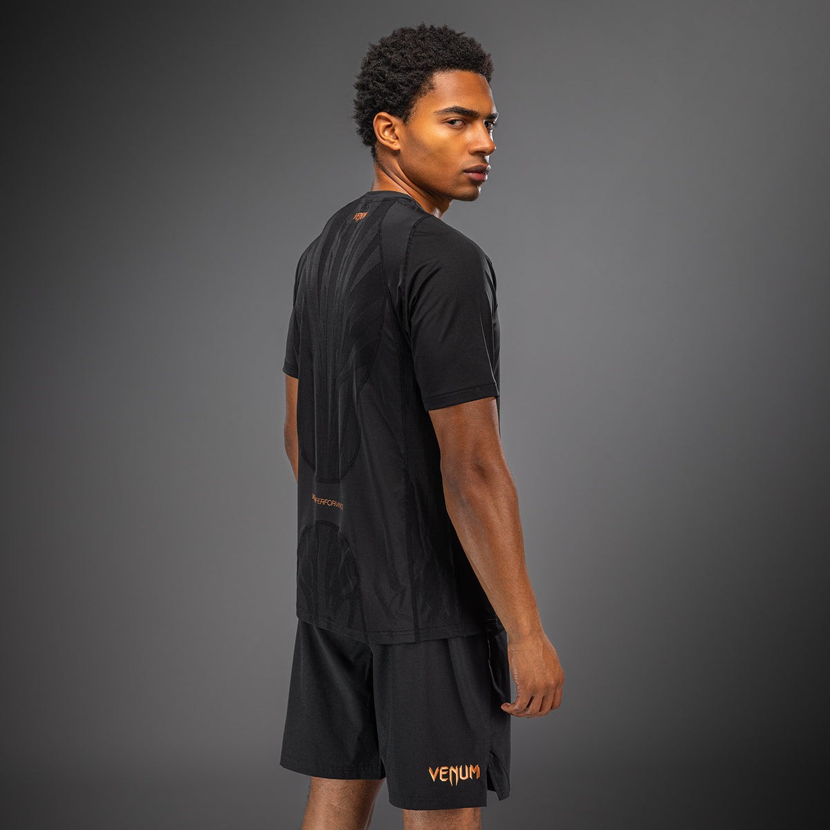 Venum G-Fit Revolution ドライテックTシャツ - ブラック/カッパー