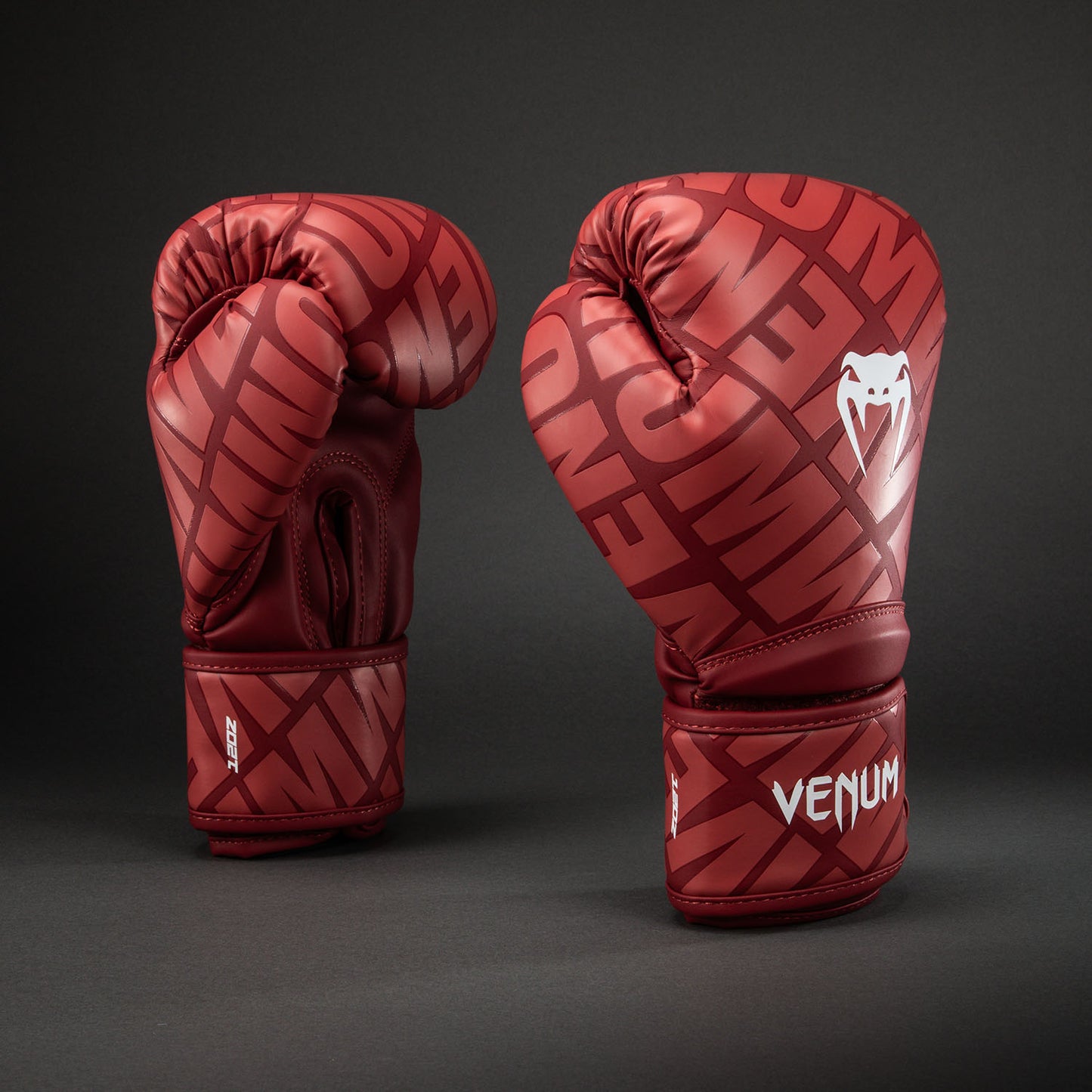 Venum Contender 1.5 XT 3D ボクシンググローブ – チェリーレッド/ホワイト