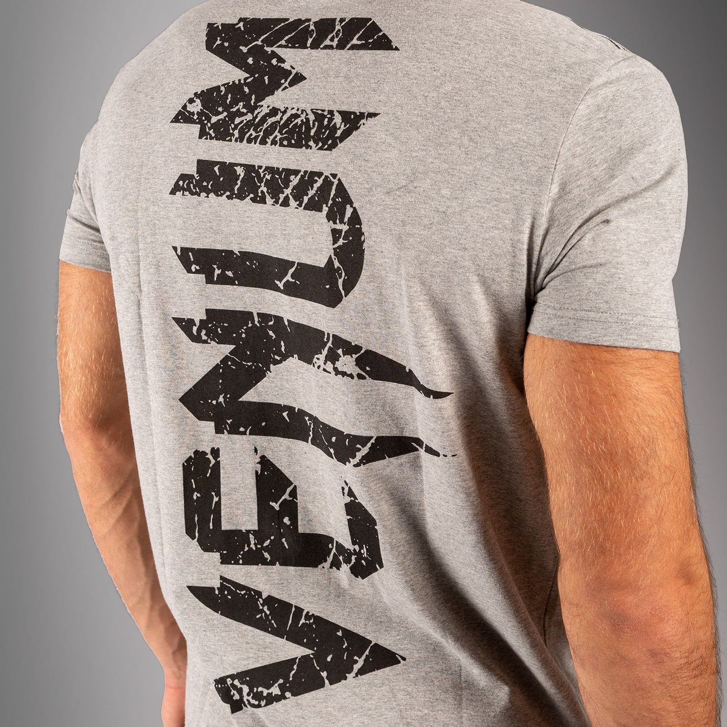 Venum Giant Tシャツ - グレー/ブラック