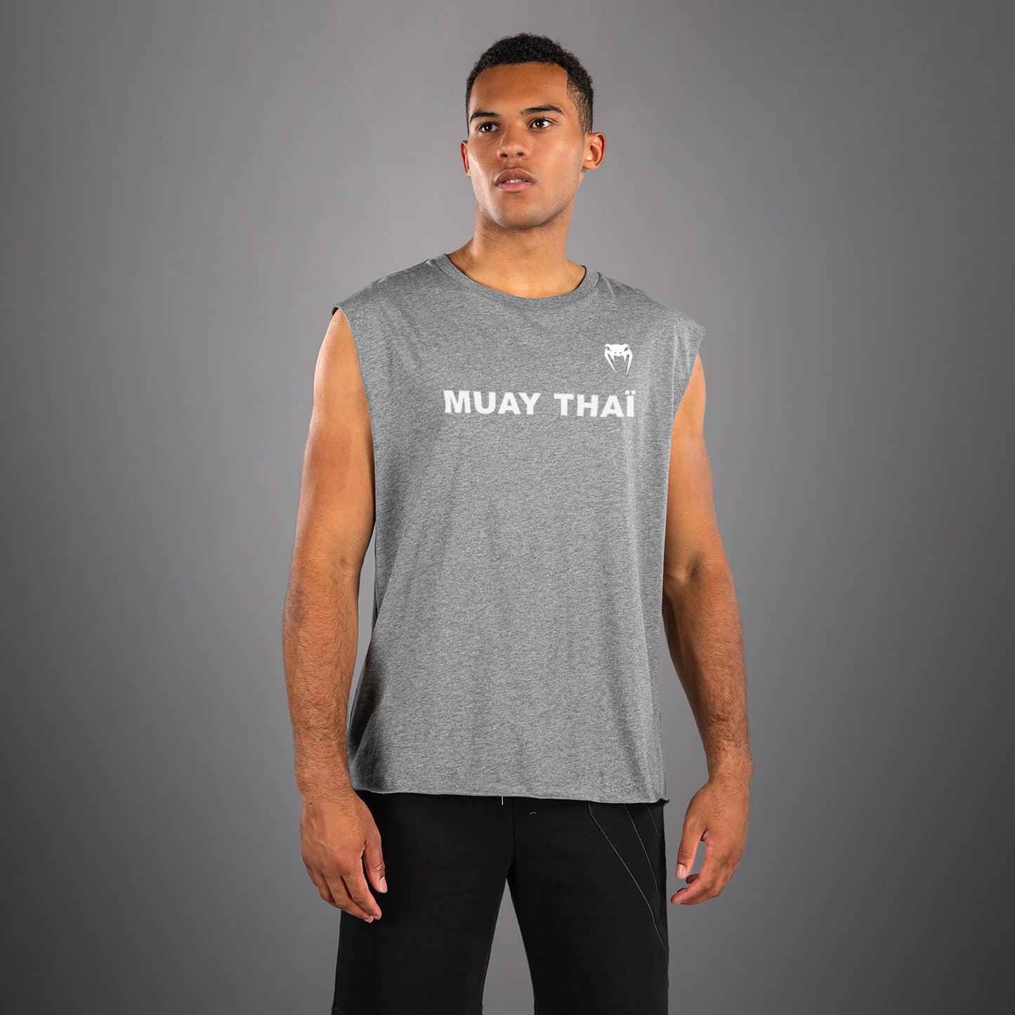 Venum Muay Thai VT ドライテックTシャツ – ヘザーグレー