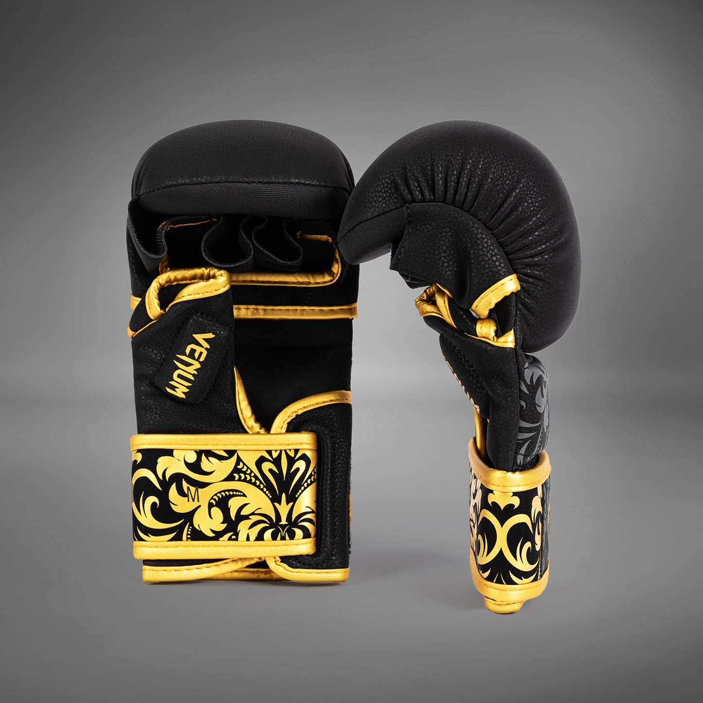 Venum x Topuria Unmatched Edition MMAスパーリンググローブ - ブラック/ゴールド