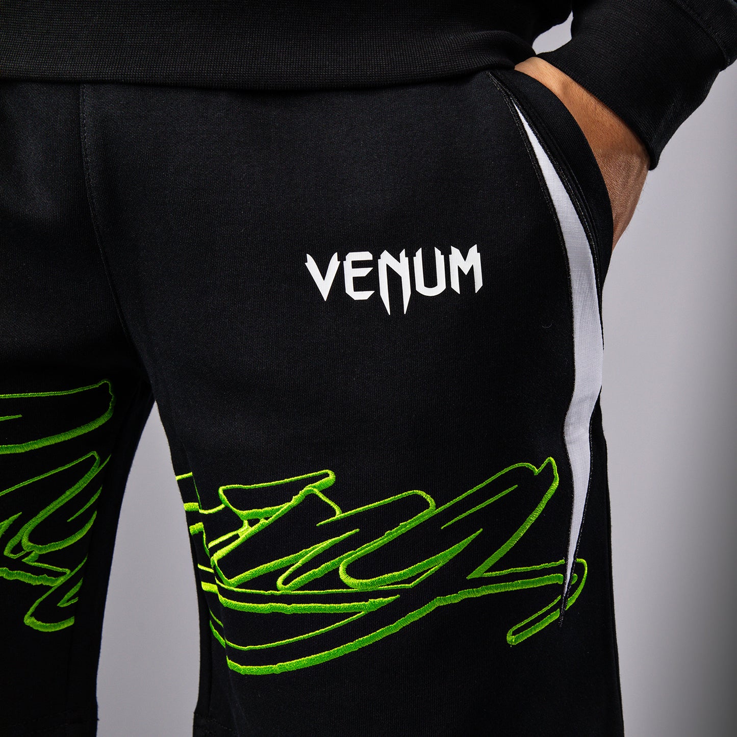 Venum x Bud Racing メンズ・コットン・ショーツ - ブラック／ホワイト／ライムグリーン