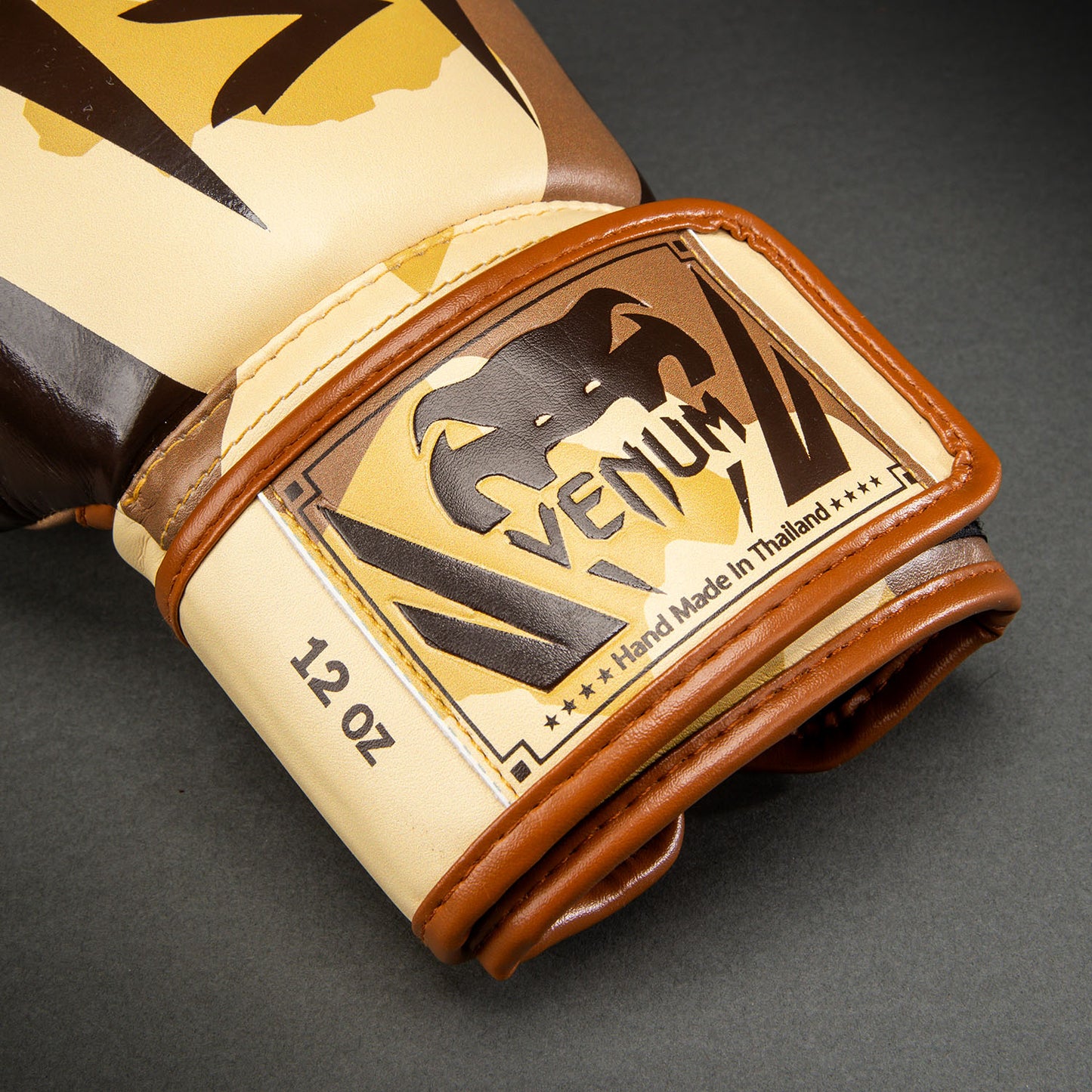Venum Elite カモ ボクシンググローブ - ライトベージュ/ブラウン