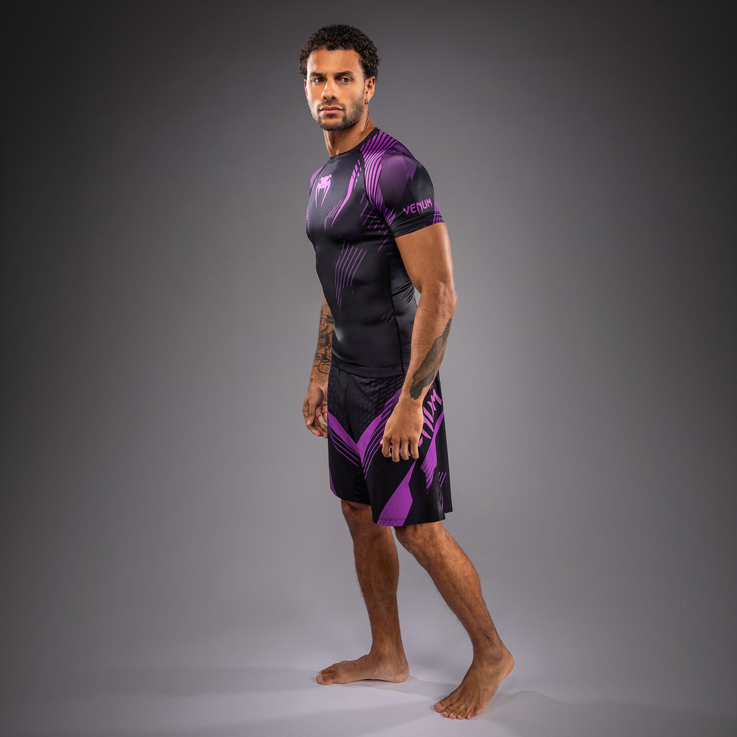 Venum No-Gi 6.0 半袖ラッシュガード - ブラック/パープル