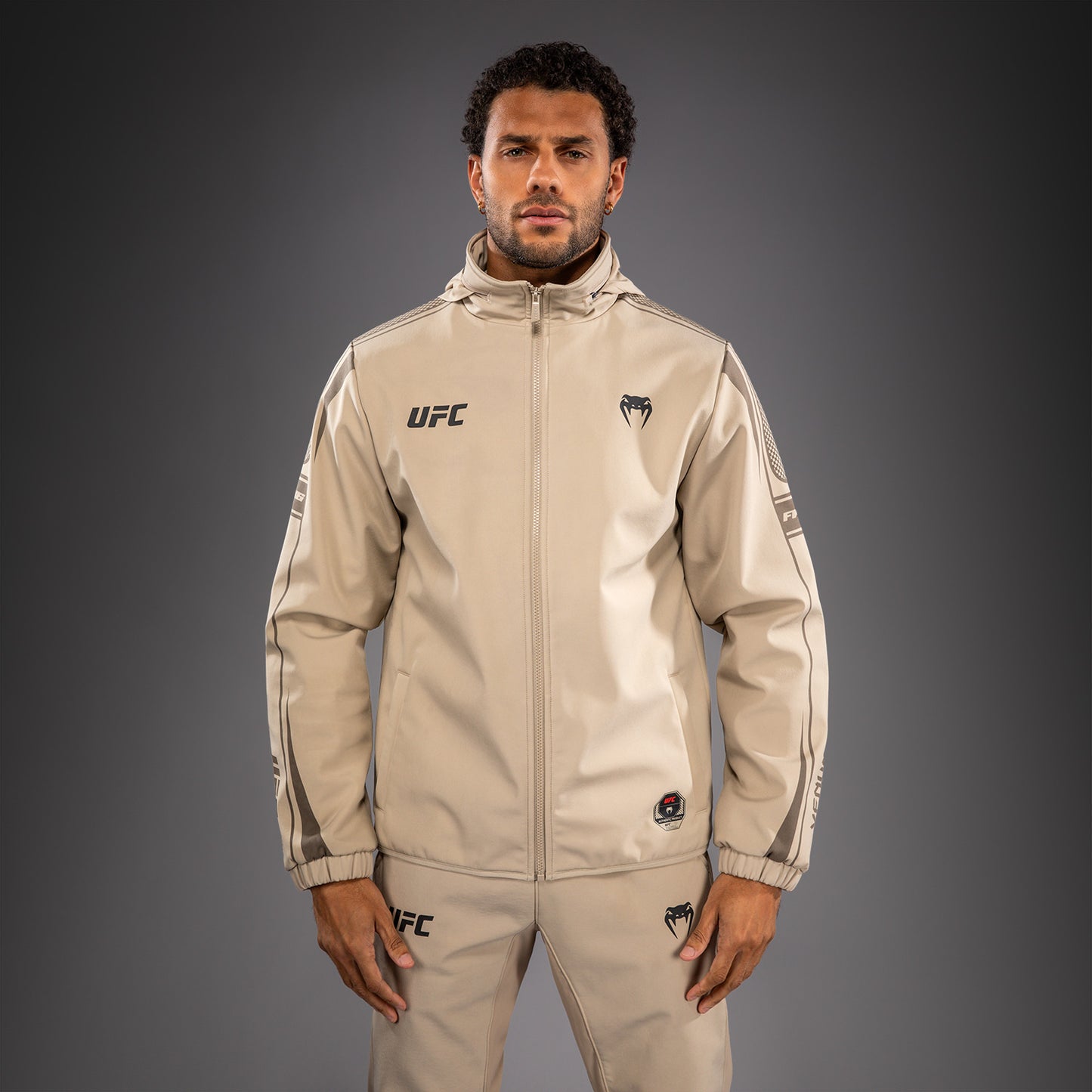 Venum UFC Unity by Venum Authentic Fight Week メンズ ジップフーディー - サンド