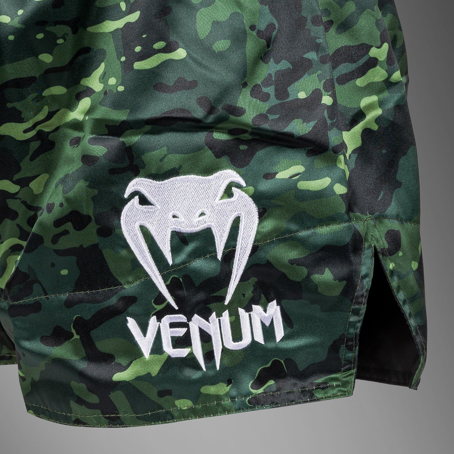 Venum Classic ムエタイショーツ - フォレストカモ