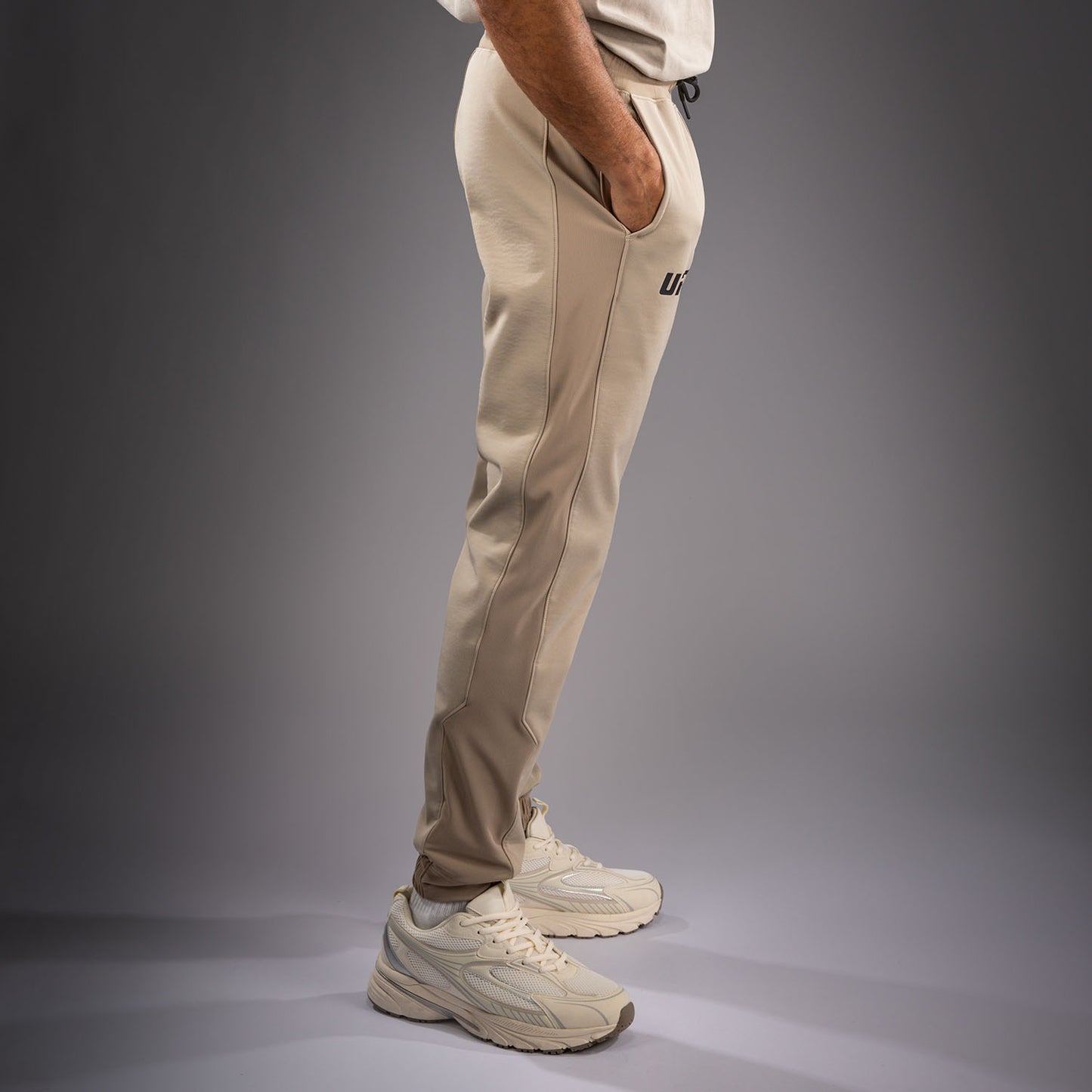 Venum UFC Unity by Venum Authentic Fight Week メンズ パンツ - サンド