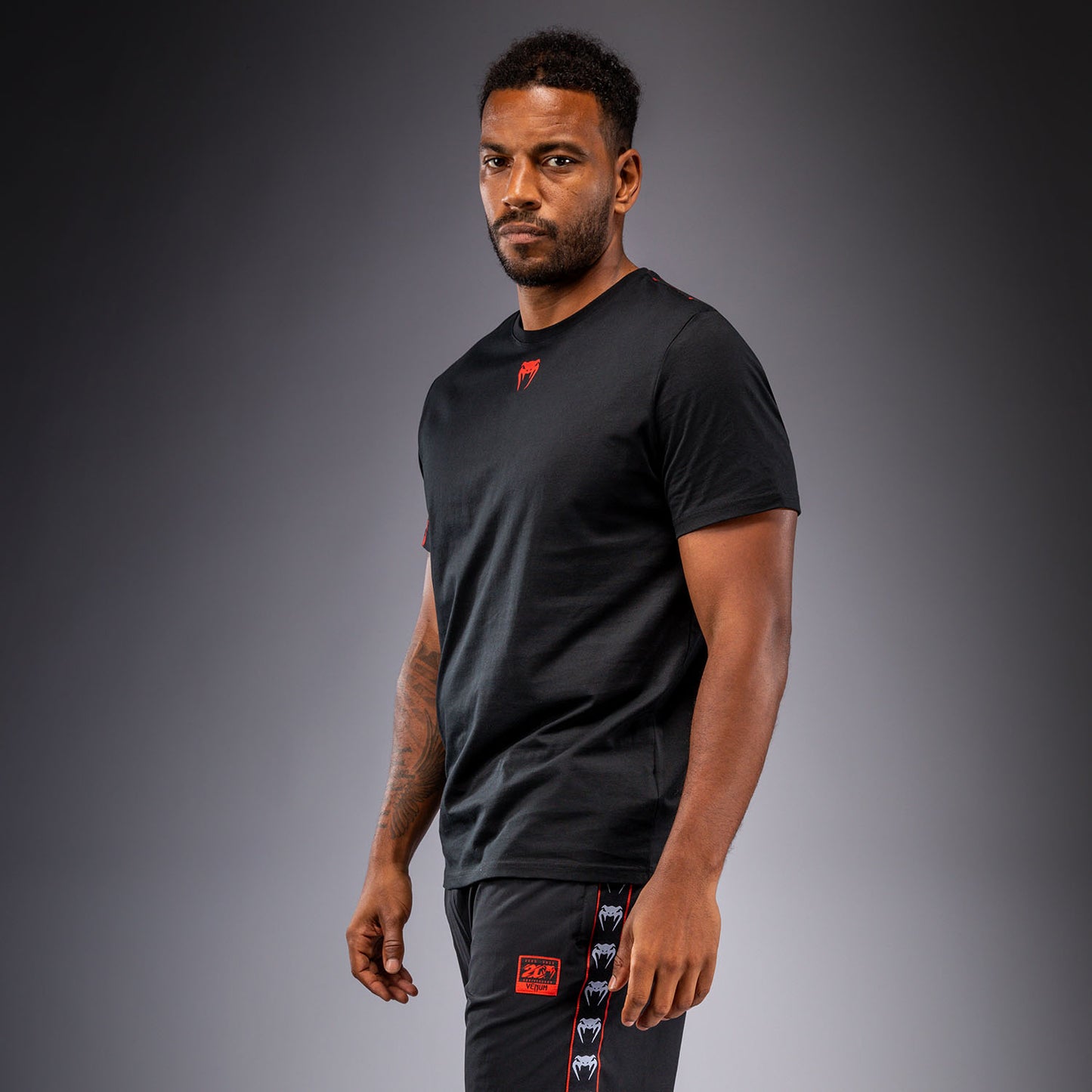 Venum 20th Anniversary Tシャツ - ブラック/レッド