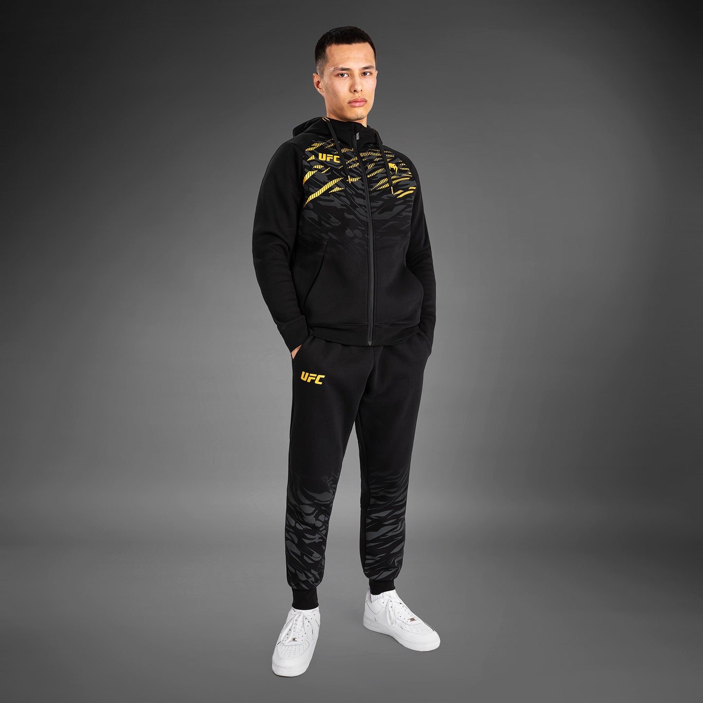 UFC Fusion by Venum Replica ジップ付きスウェットシャツ（男性用） - チャンピオン