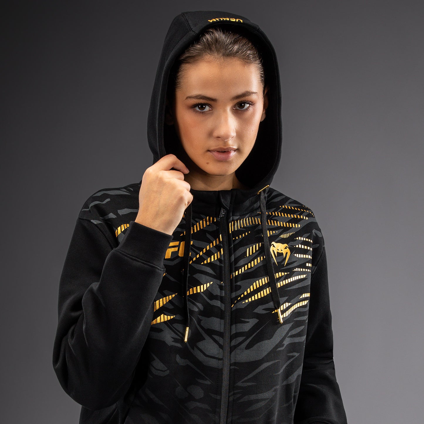 UFC Fusion by Venum Replica ジップ付きスウェットシャツ（女性用） - チャンピオン