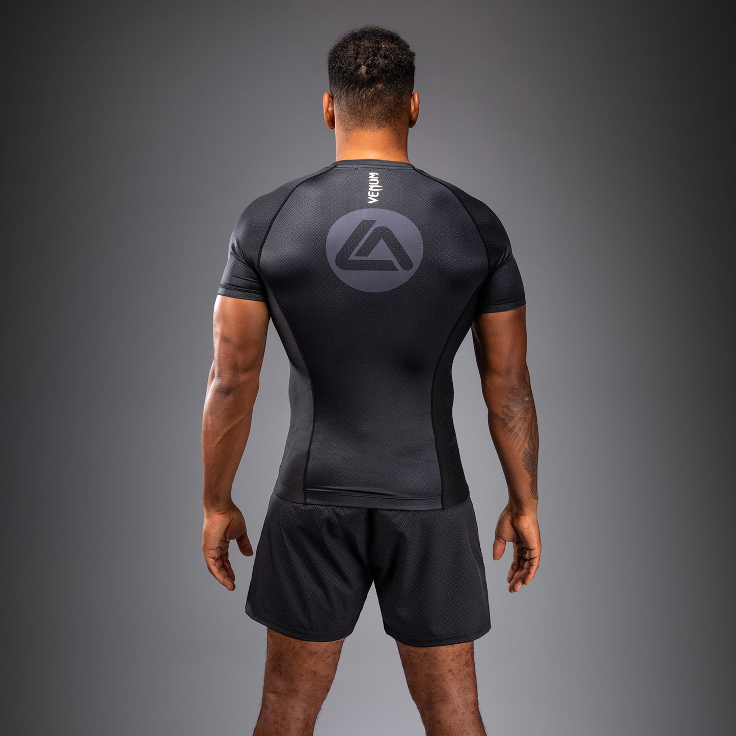 Venum x Roger Gracie Academy 半袖ラッシュガード - ブラック