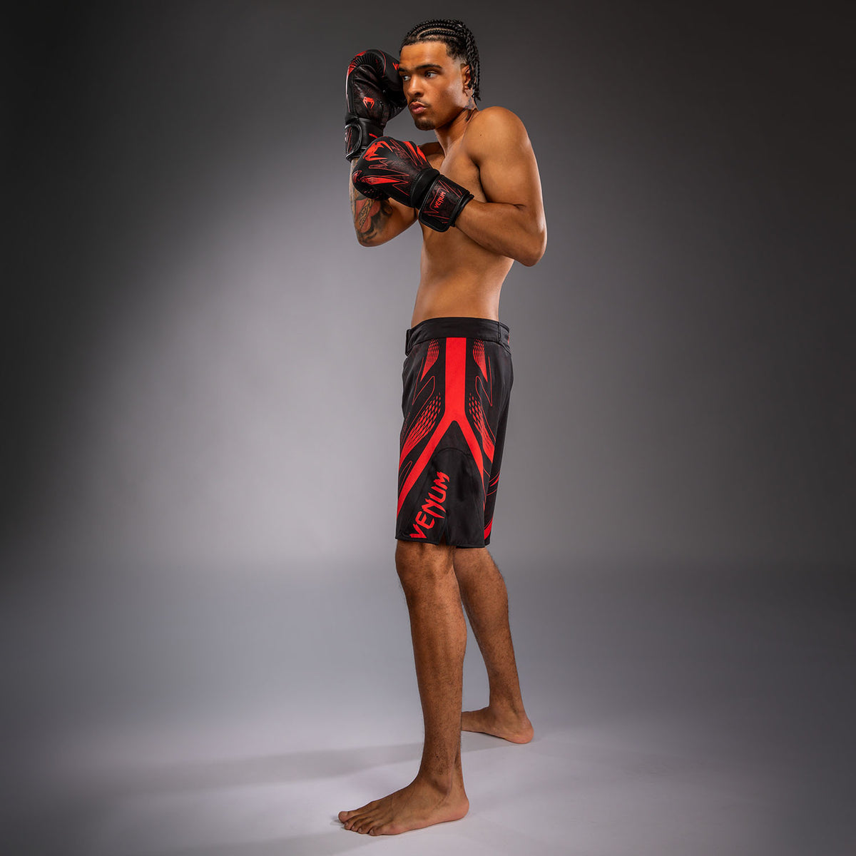 Venum Amazonia Reborn MMAショーツ - ブラック/レッド