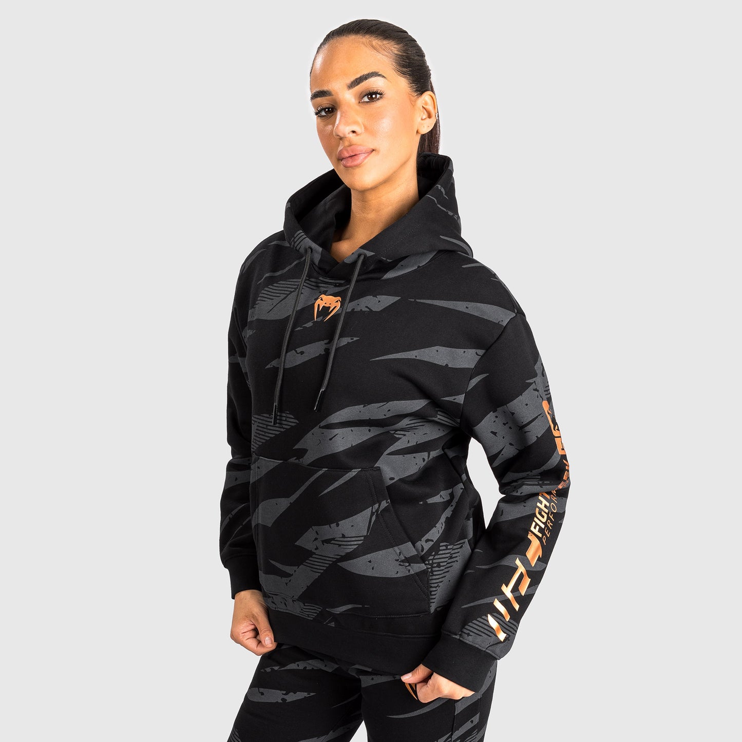 UFC Adrenaline By Venum Fight Week - 女性用プルオーバーパーカー - Urban Camo