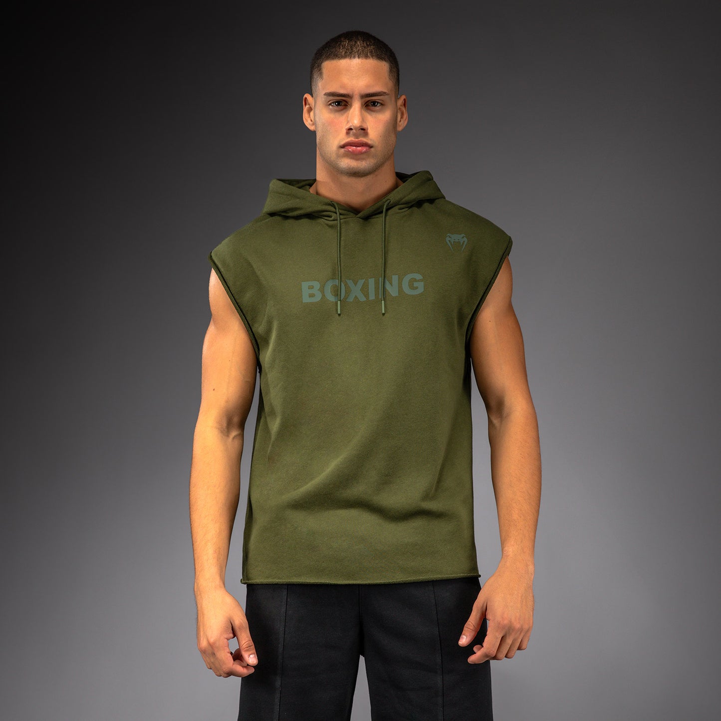 Venum Boxing VT ノースリーブパーカー – ミリタリーグリーン