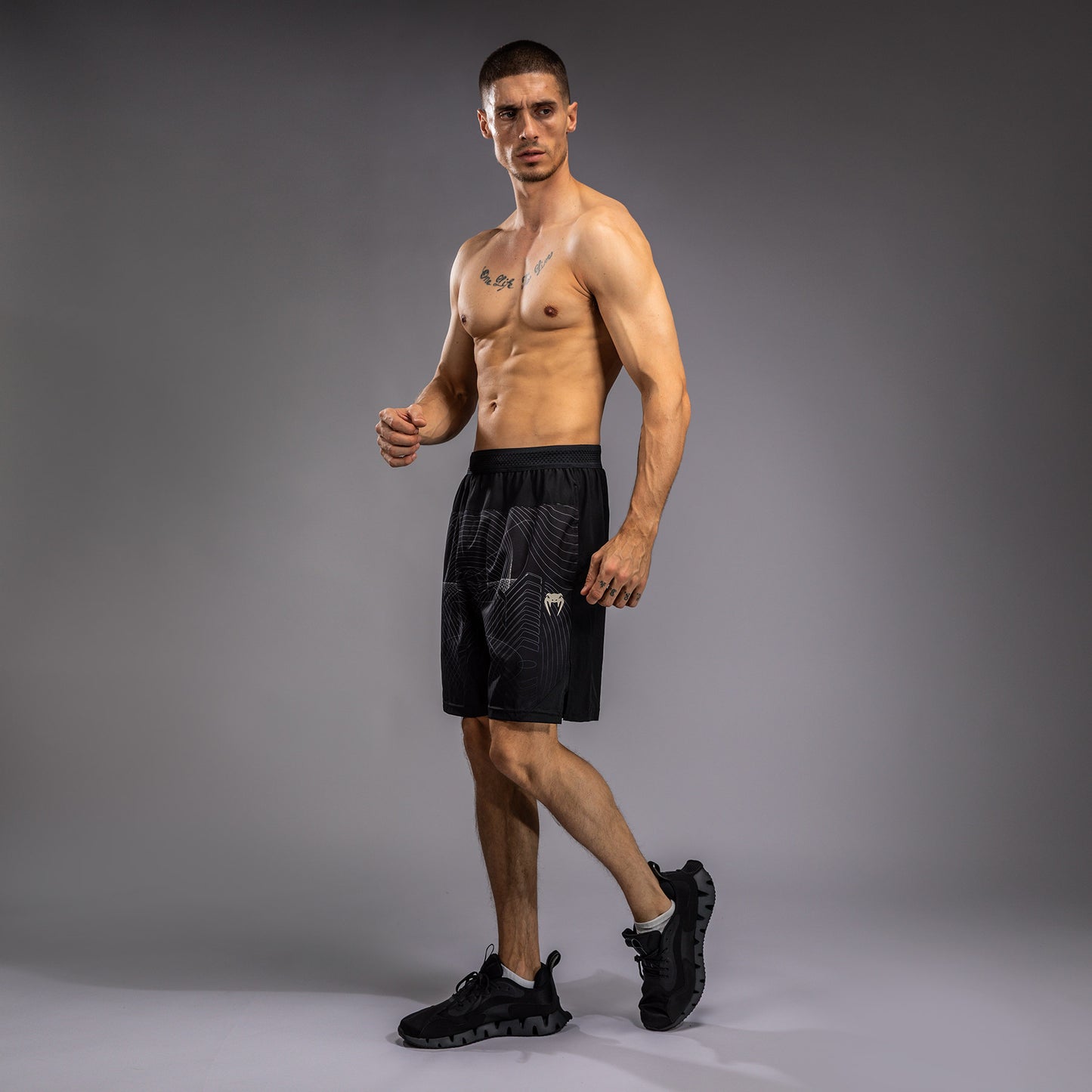 Venum G-Fit Air トレーニングショーツ メンズ - ディープブラック/デザートサンド