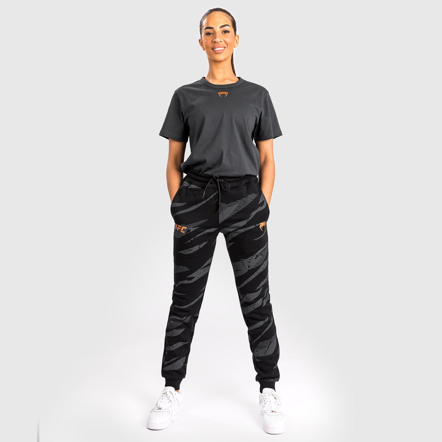 UFC Adrenaline By Venum Fight Week - 女性用コットンパンツ - Urban Camo