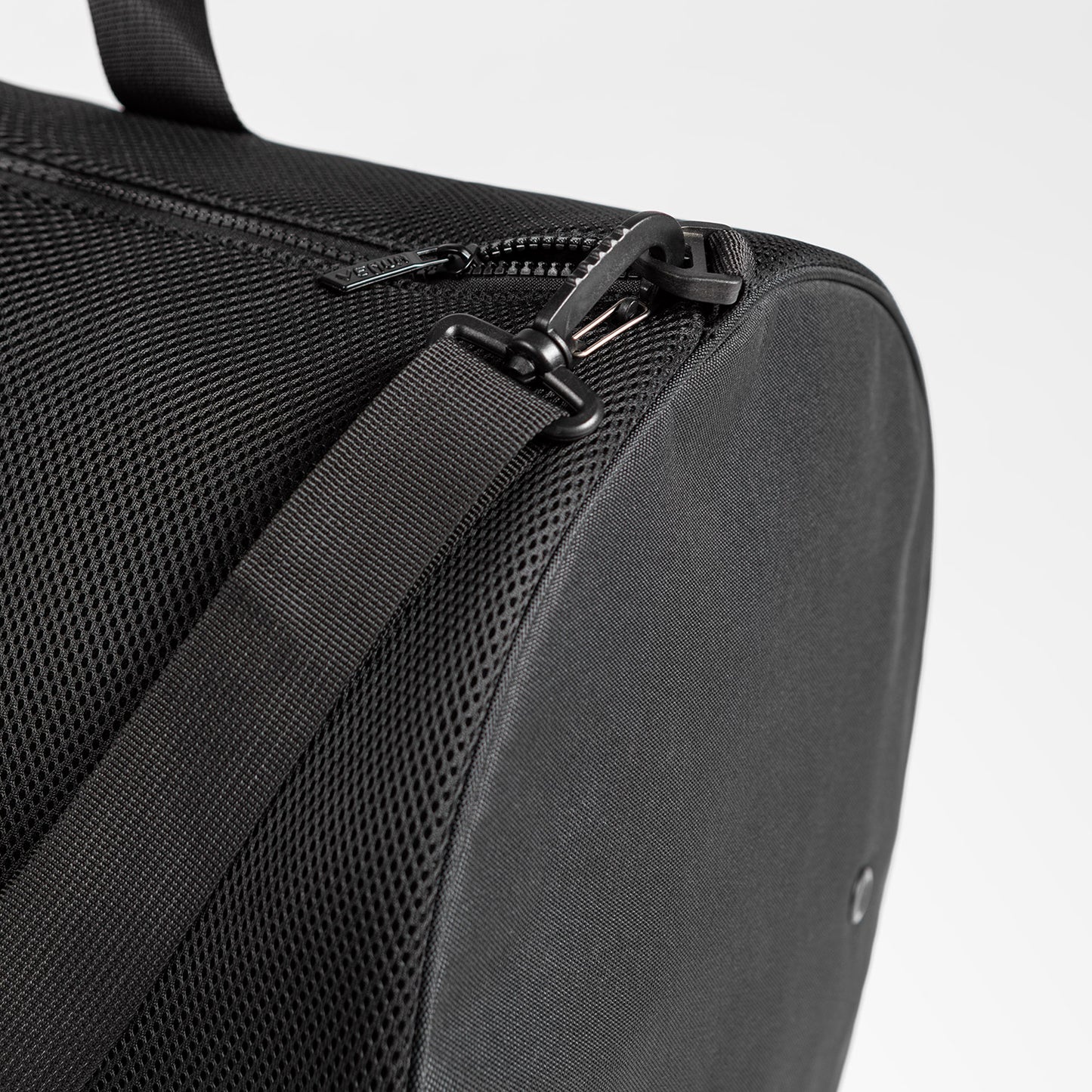 Venum Connect XL ダッフルバッグ – ブラック