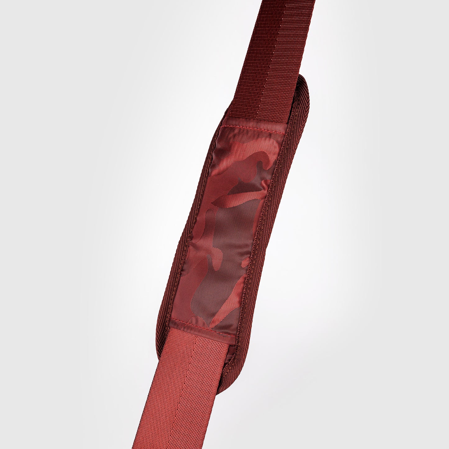 Venum Trainer Lite Sports Bag - カモフラージュ/バーガンディ