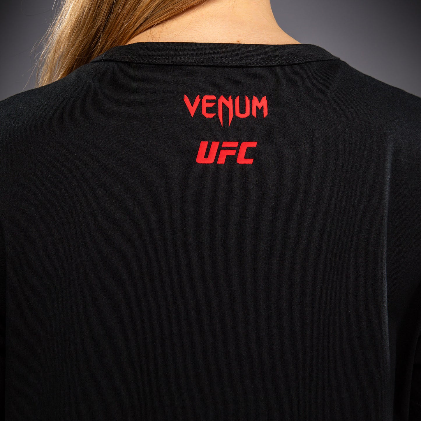 Venum UFC Unity by Venum Authentic Fight Week ウィメンズ 半袖Tシャツ - ブラック