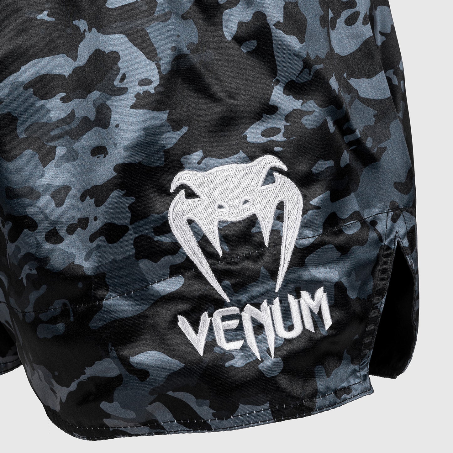 Venum Classic ムエタイショーツ - ダークカモ