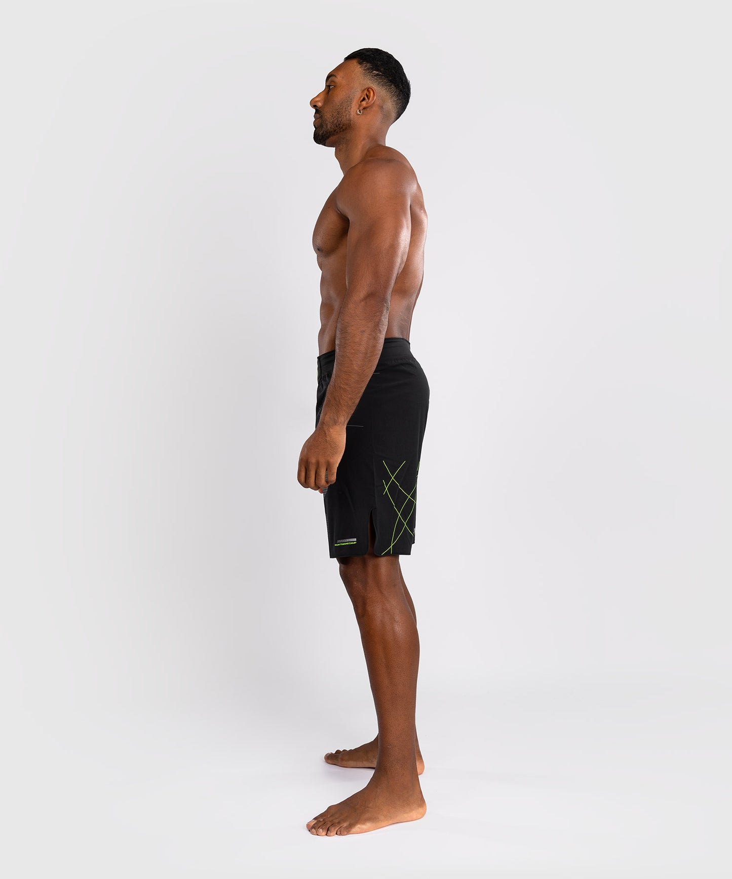 Venum Training Camp 4.0 メンズ・ファイトショーツ - ブラック／ネオングリーン